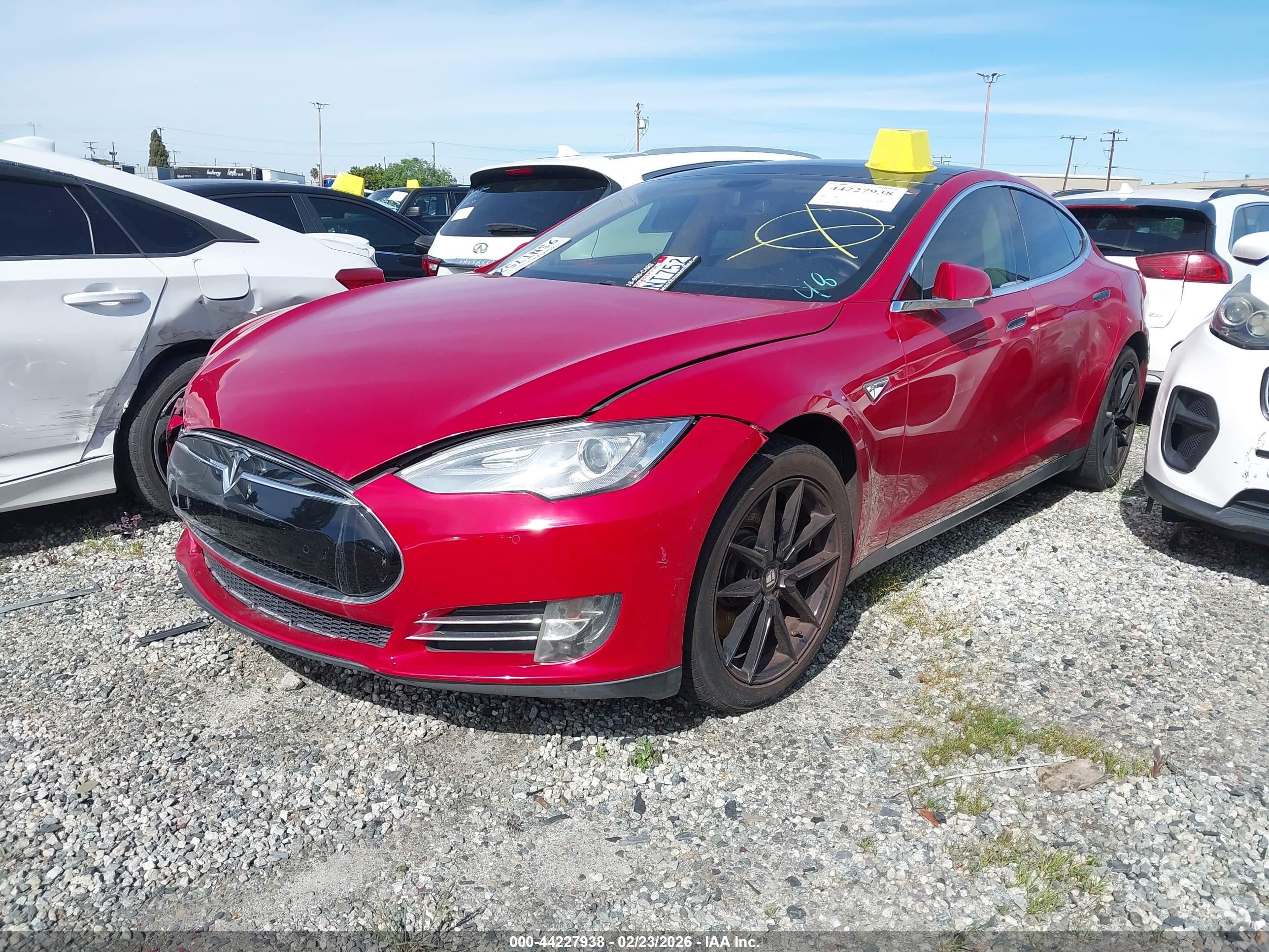 TESLA MODEL image 2