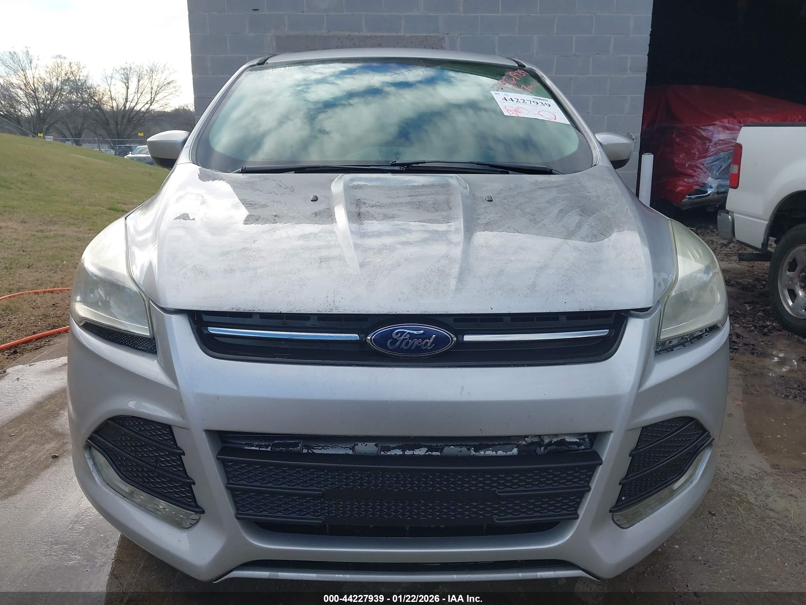 FORD ESCAPE image 6