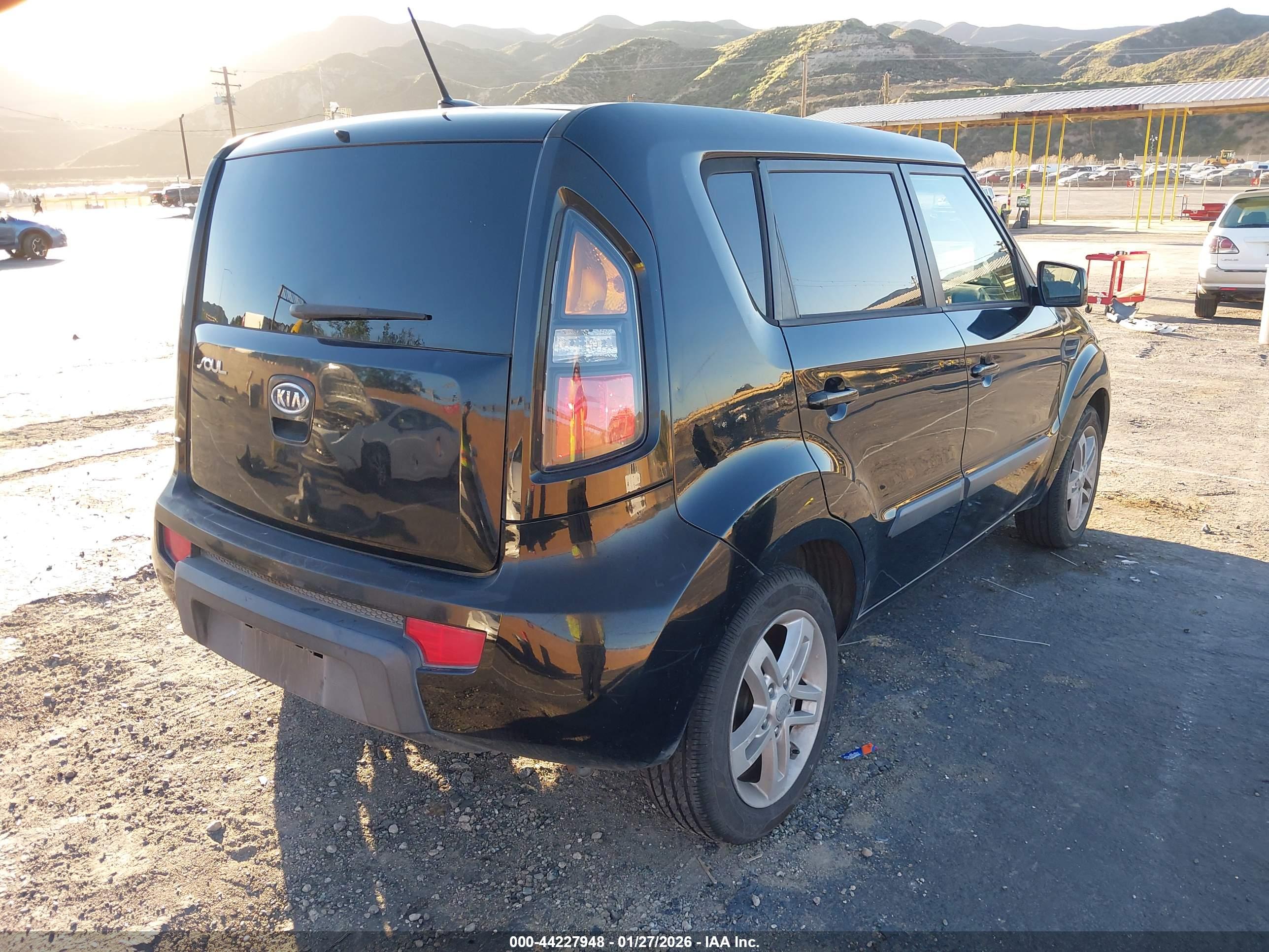 KIA SOUL image 4