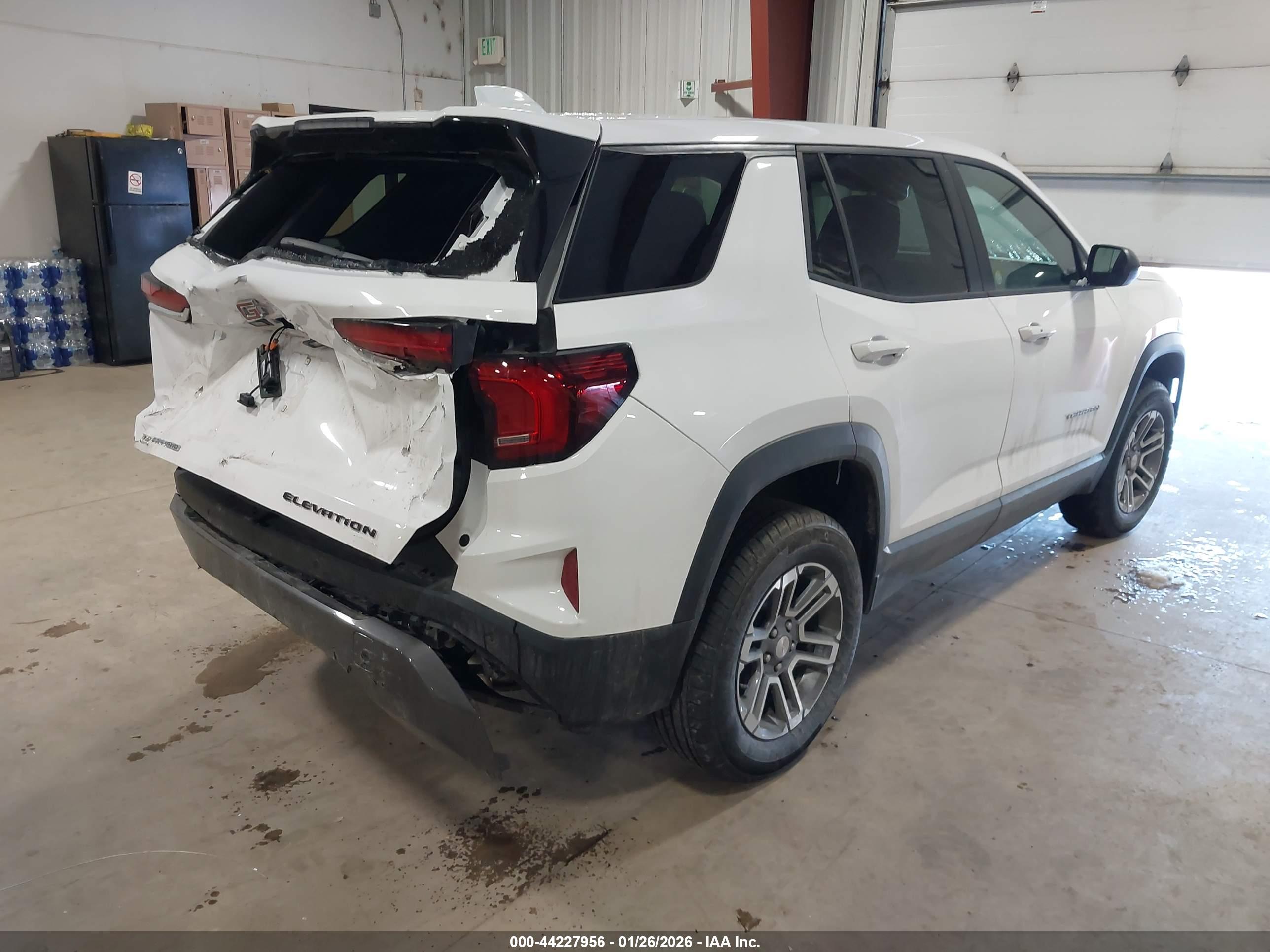 GMC TERRAIN image 4