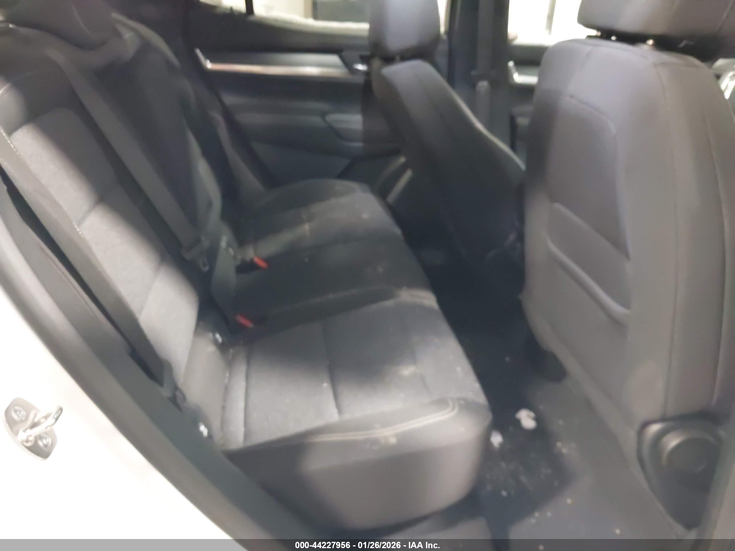GMC TERRAIN image 8