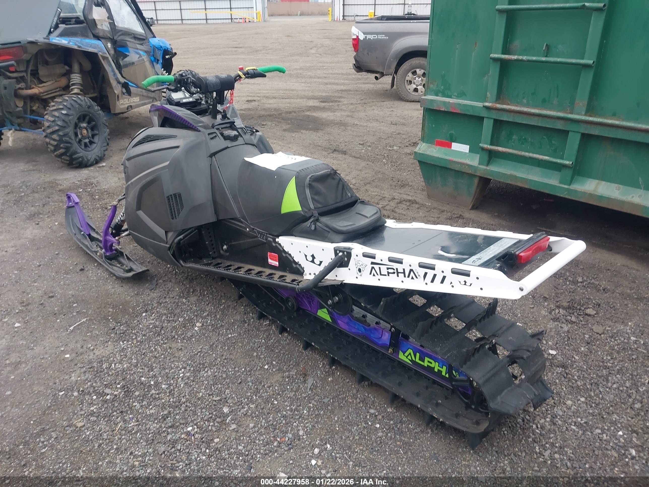 ARCTIC CAT image 3