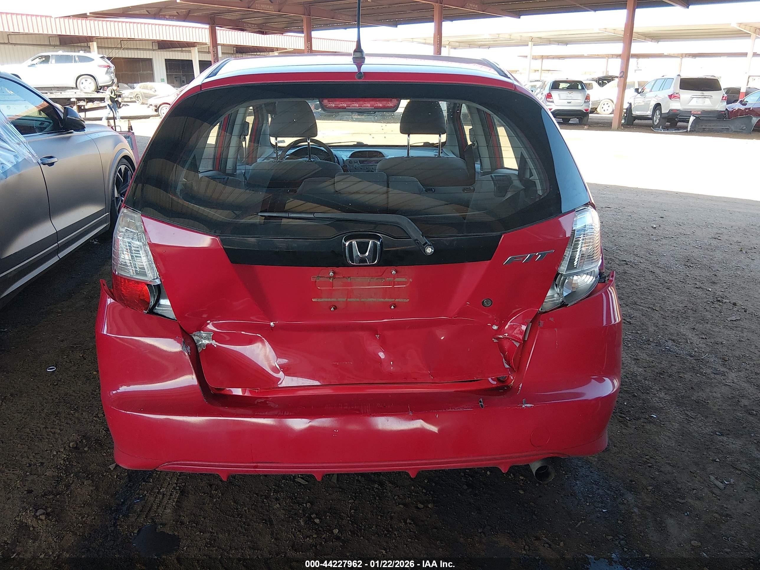 HONDA FIT image 6