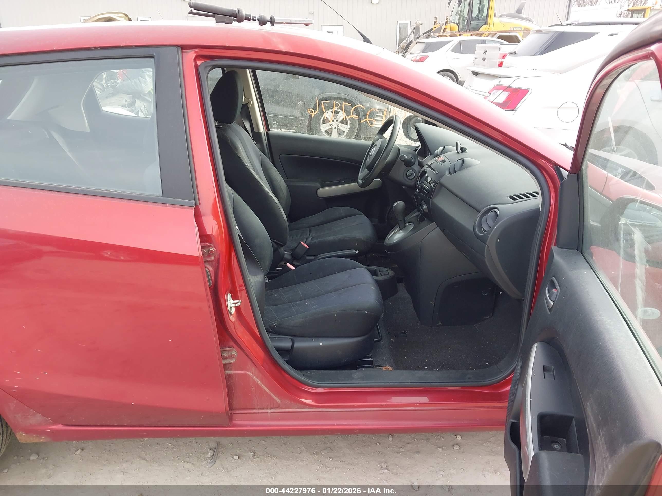 MAZDA MAZDA2 image 5