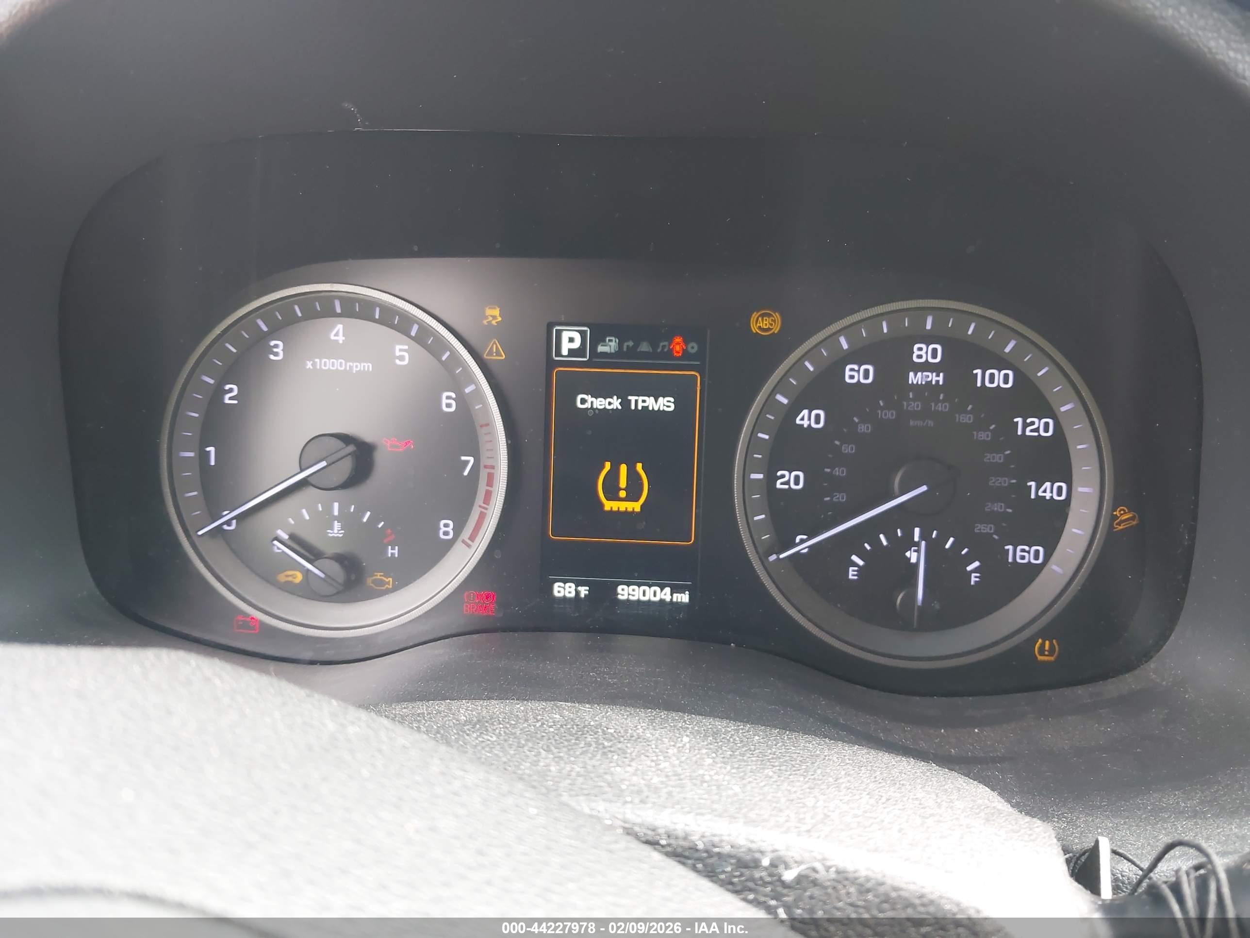 HYUNDAI TUCSON image 7