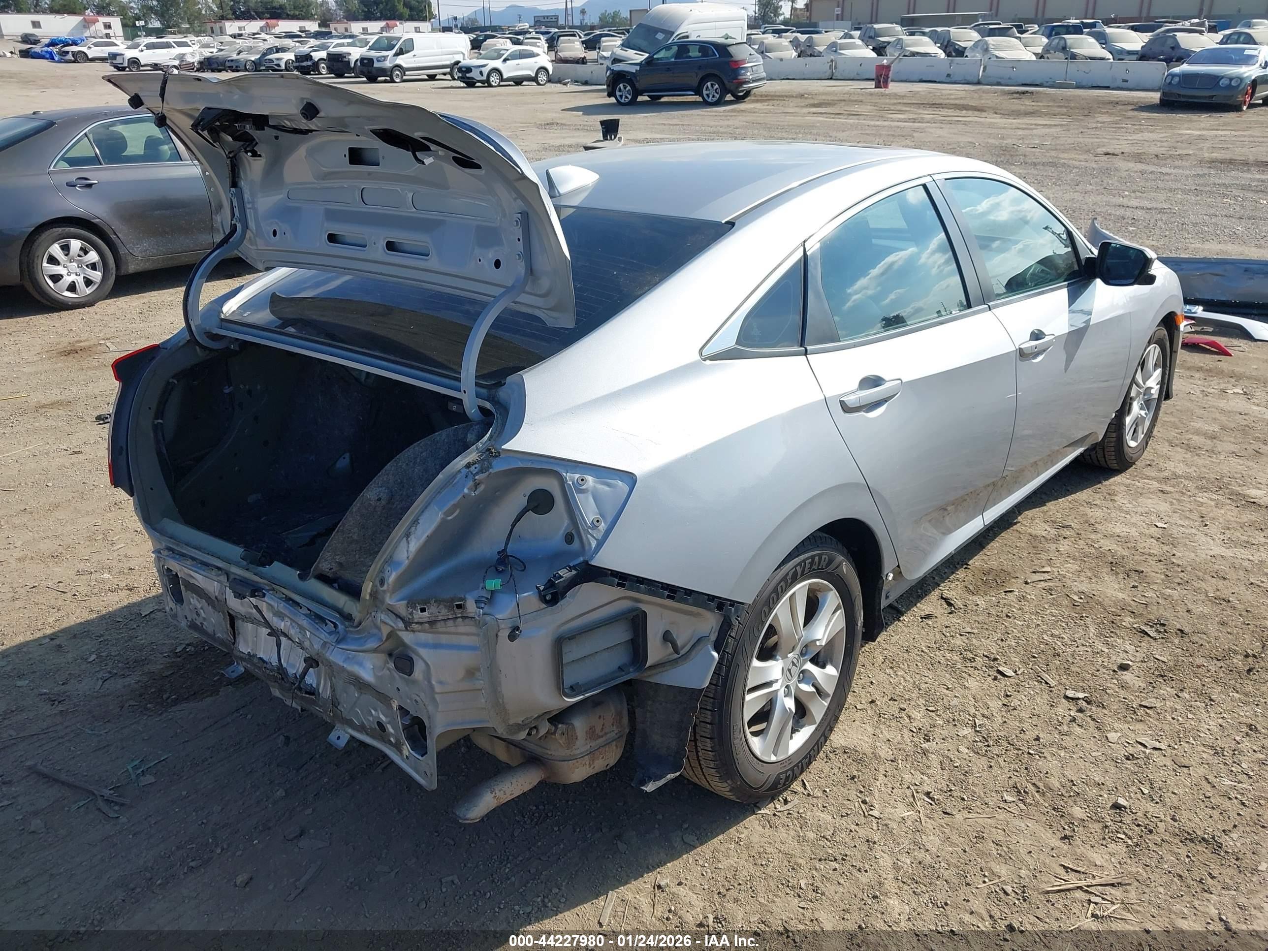 HONDA CIVIC image 4