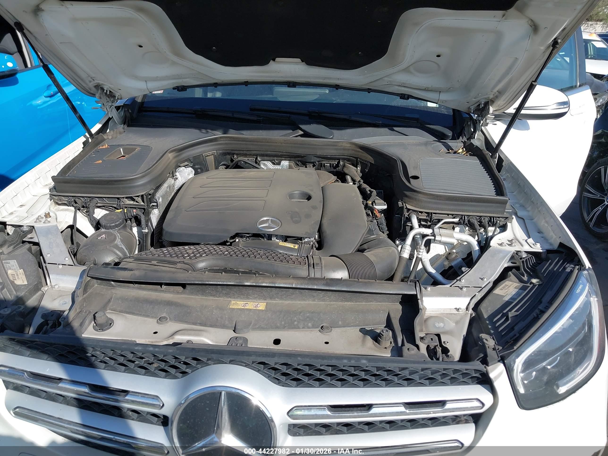 MERCEDES-BENZ GLC image 10