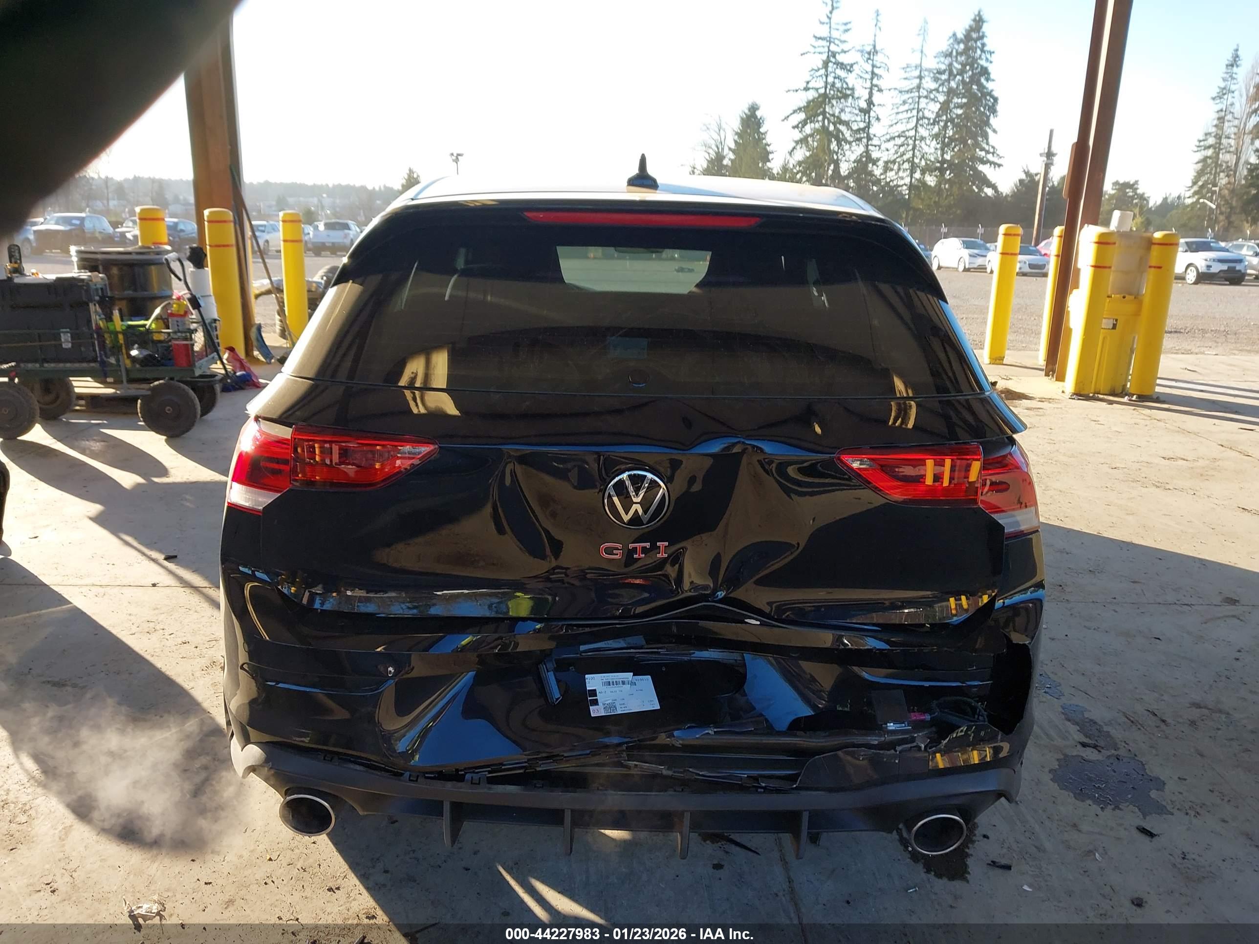 VOLKSWAGEN GOLF image 6