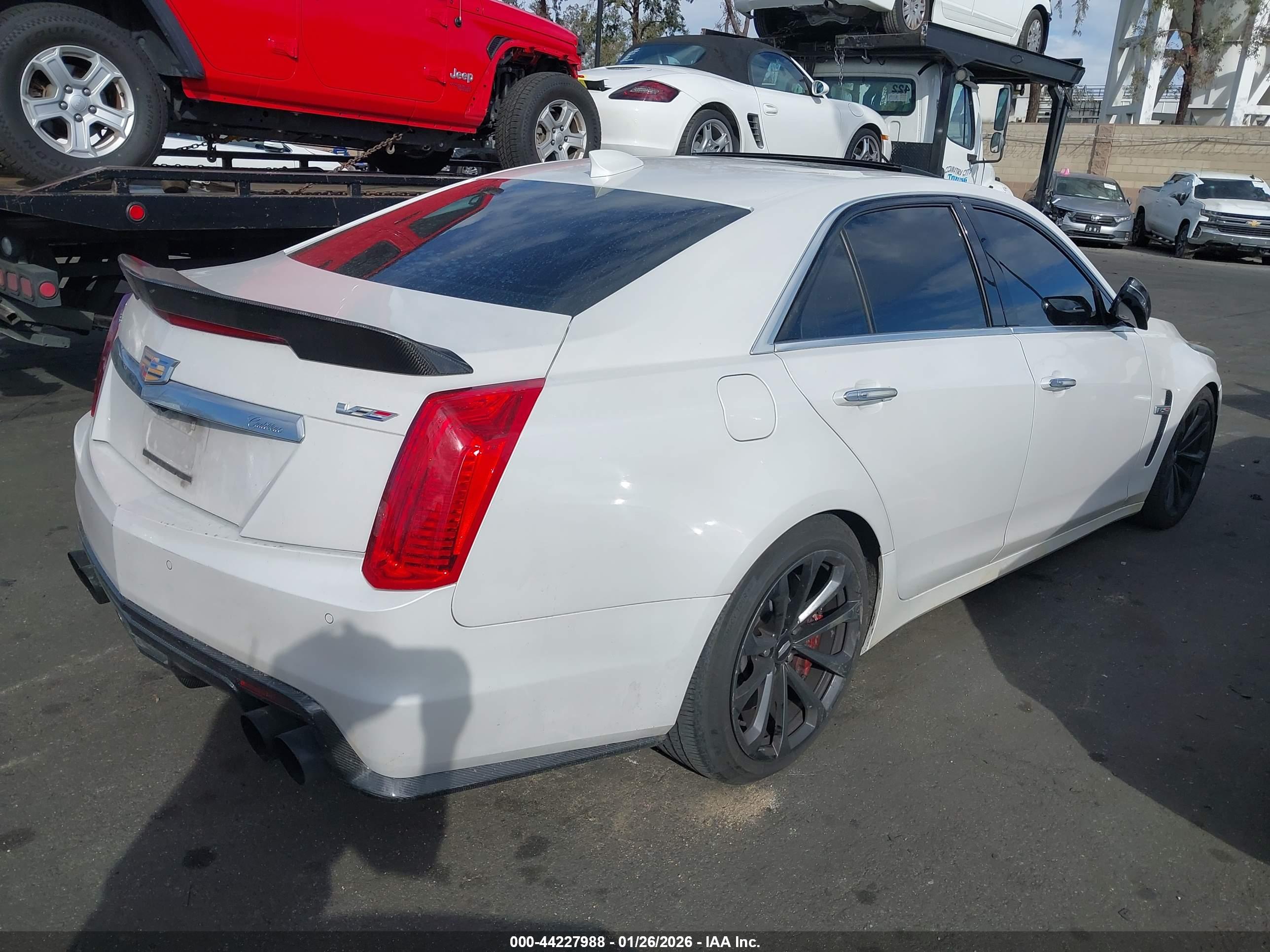 CADILLAC CTS-V image 4