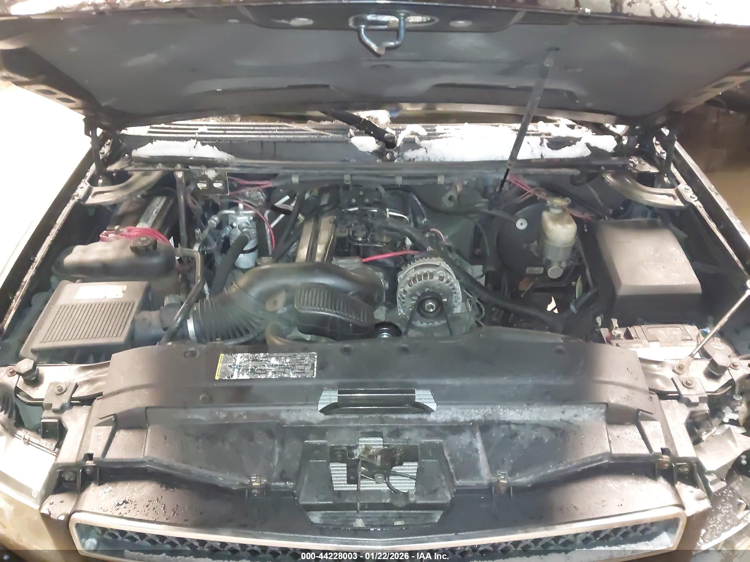 CHEVROLET TAHOE image 10