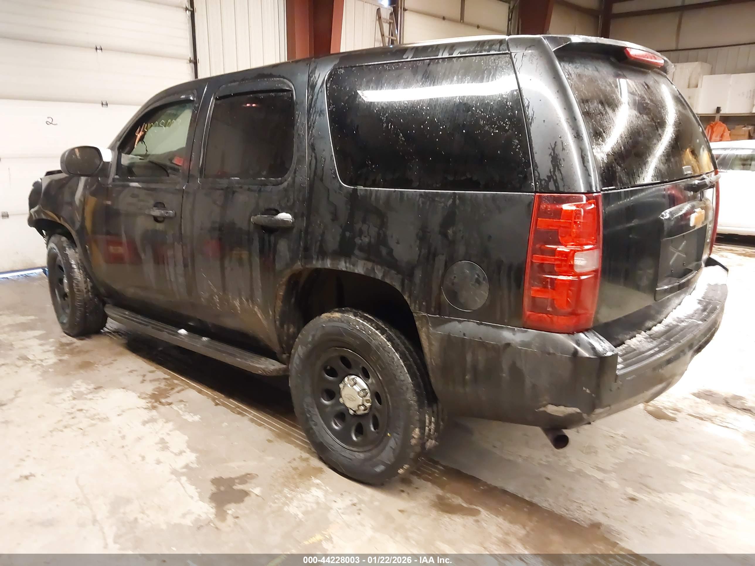 CHEVROLET TAHOE image 3