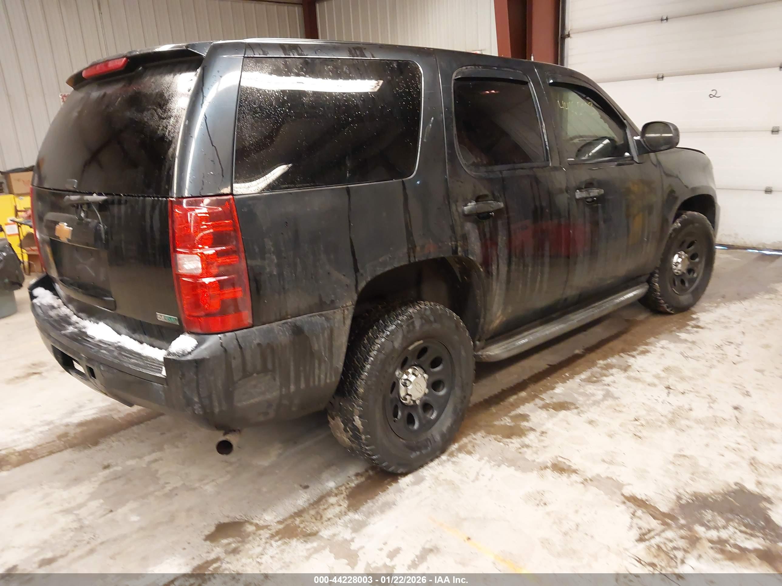 CHEVROLET TAHOE image 4