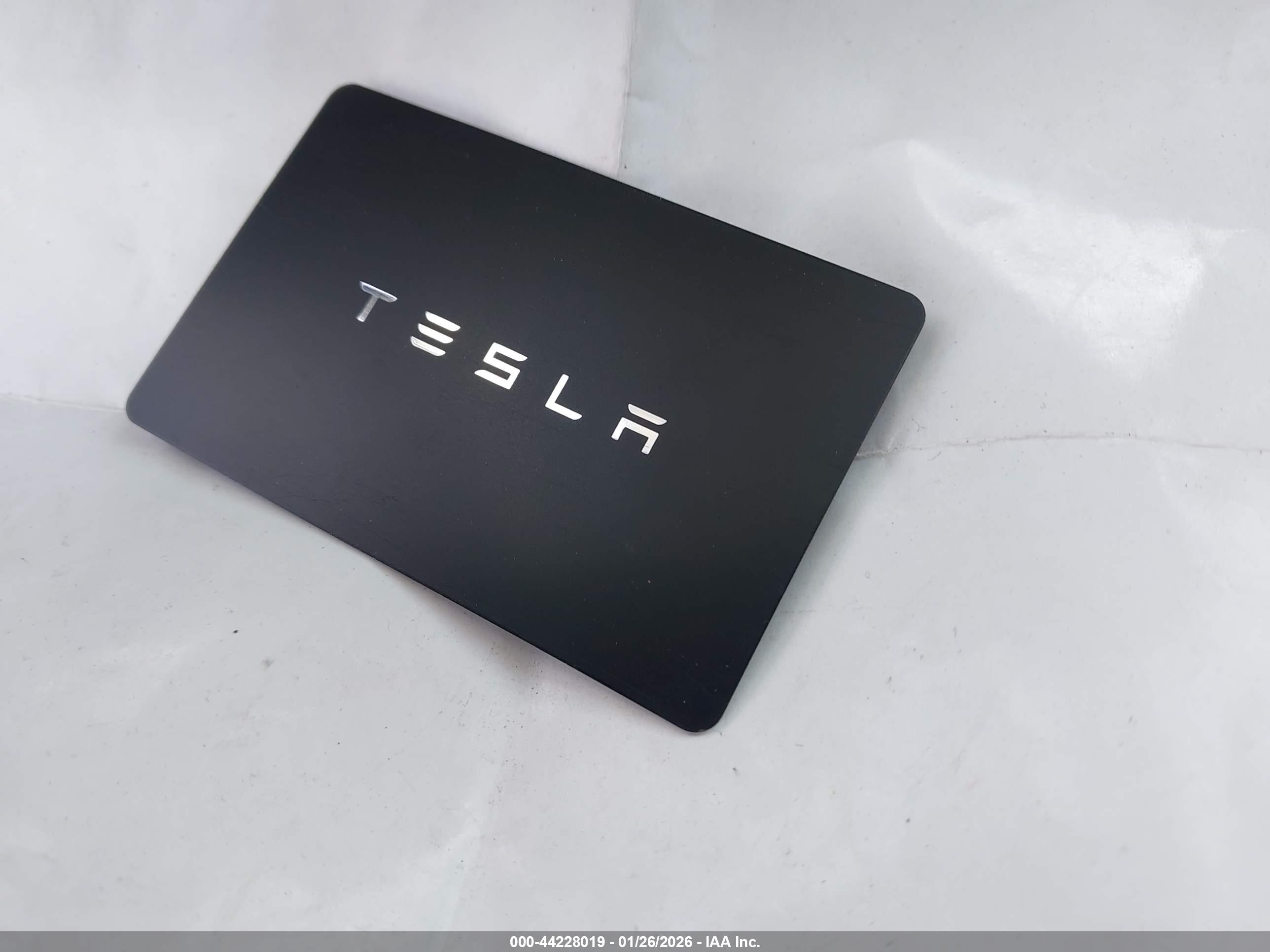 TESLA MODEL image 11