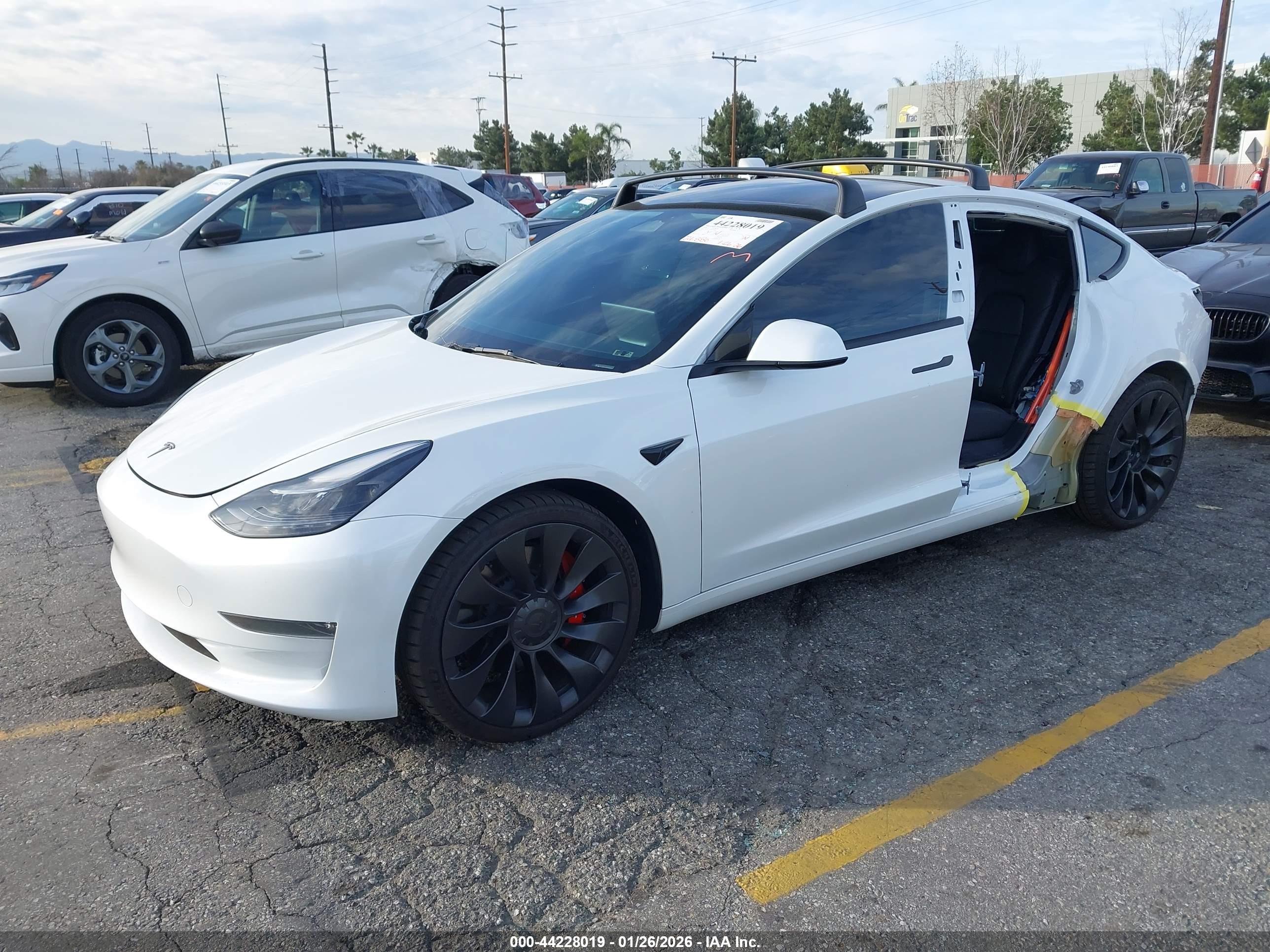 TESLA MODEL image 2
