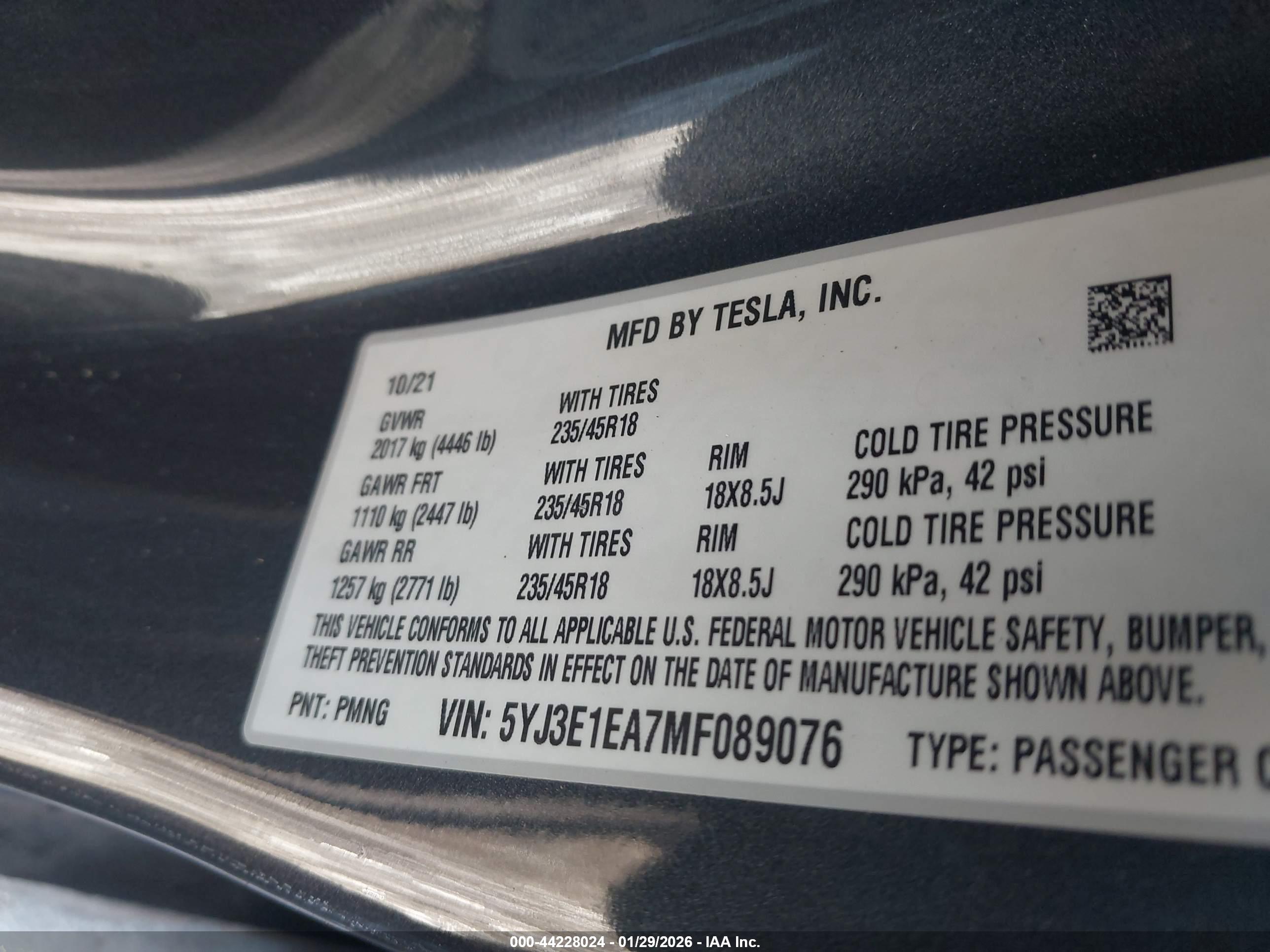 TESLA MODEL image 9
