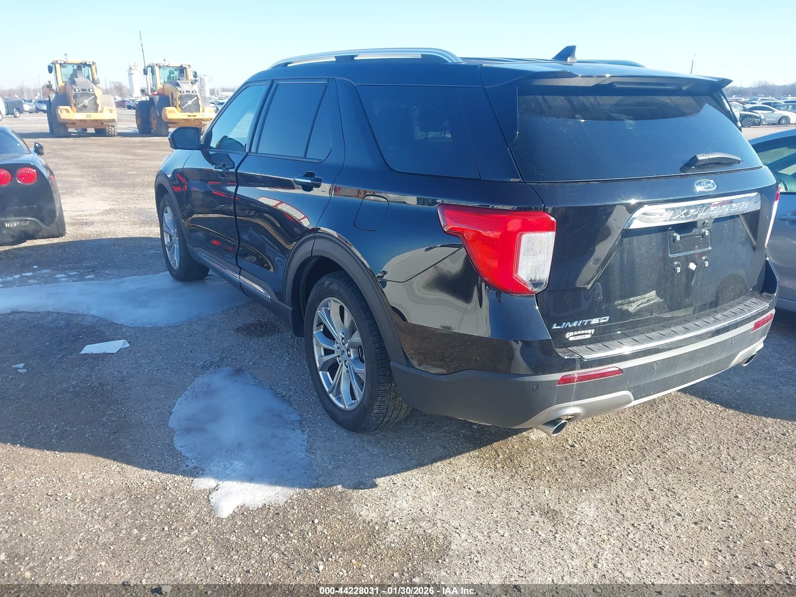 FORD EXPLORER image 3