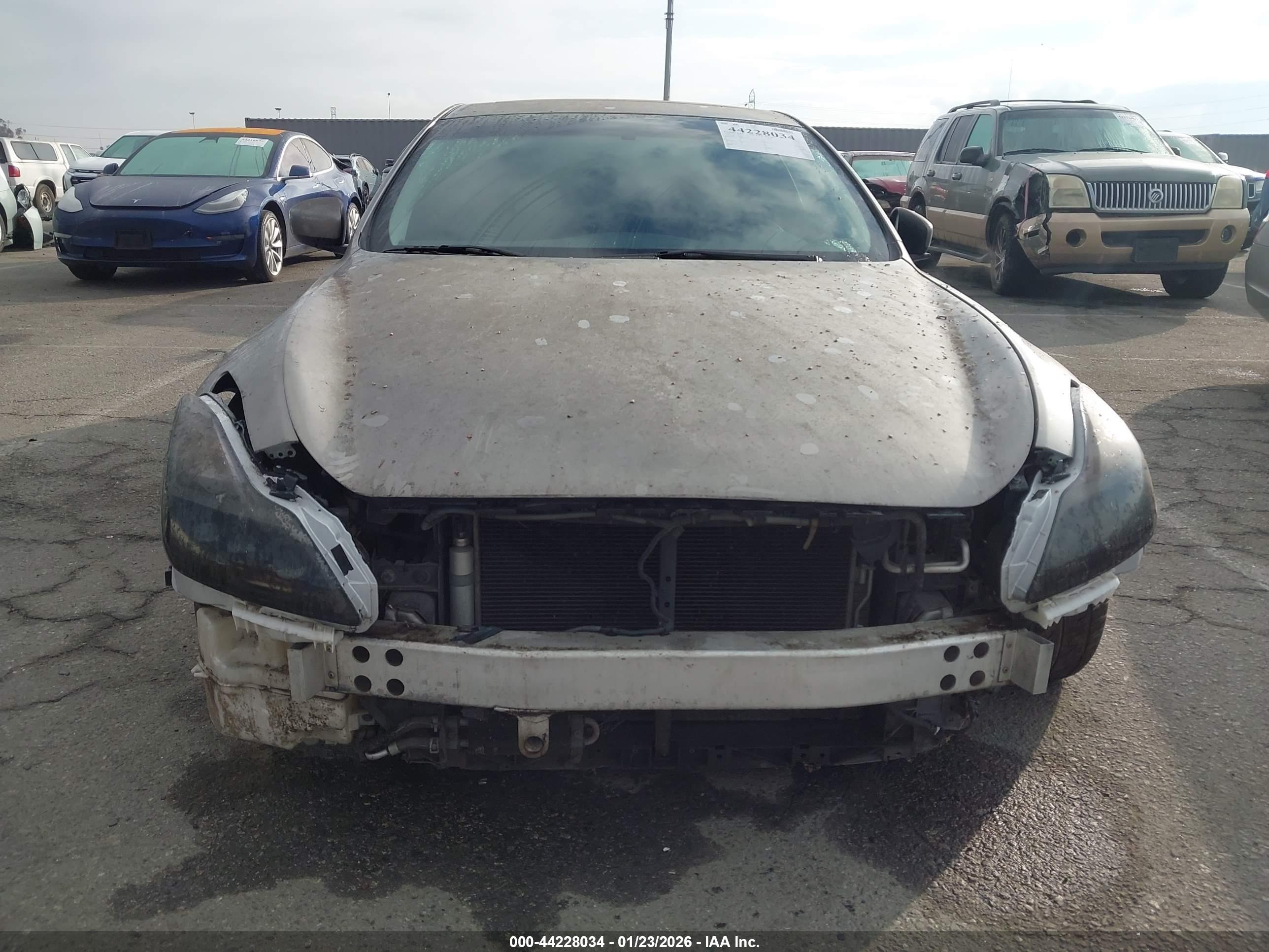 INFINITI G37 image 6