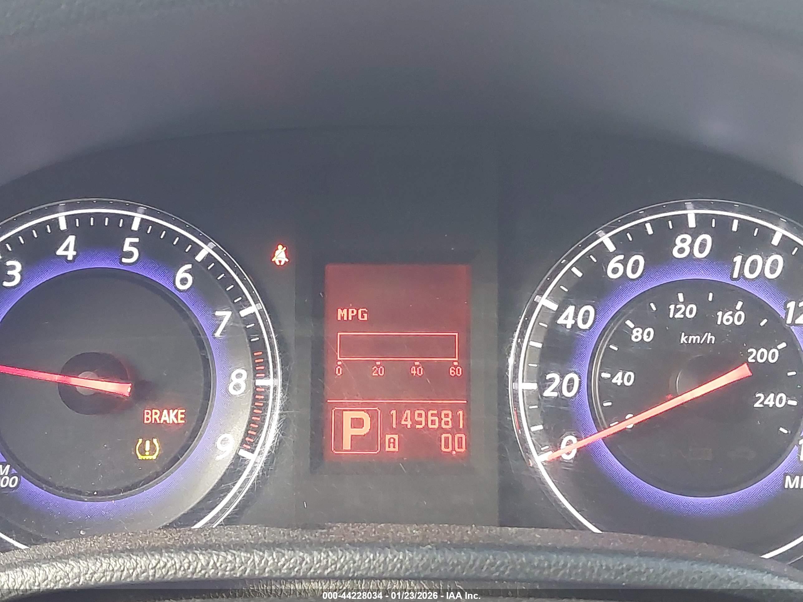 INFINITI G37 image 7