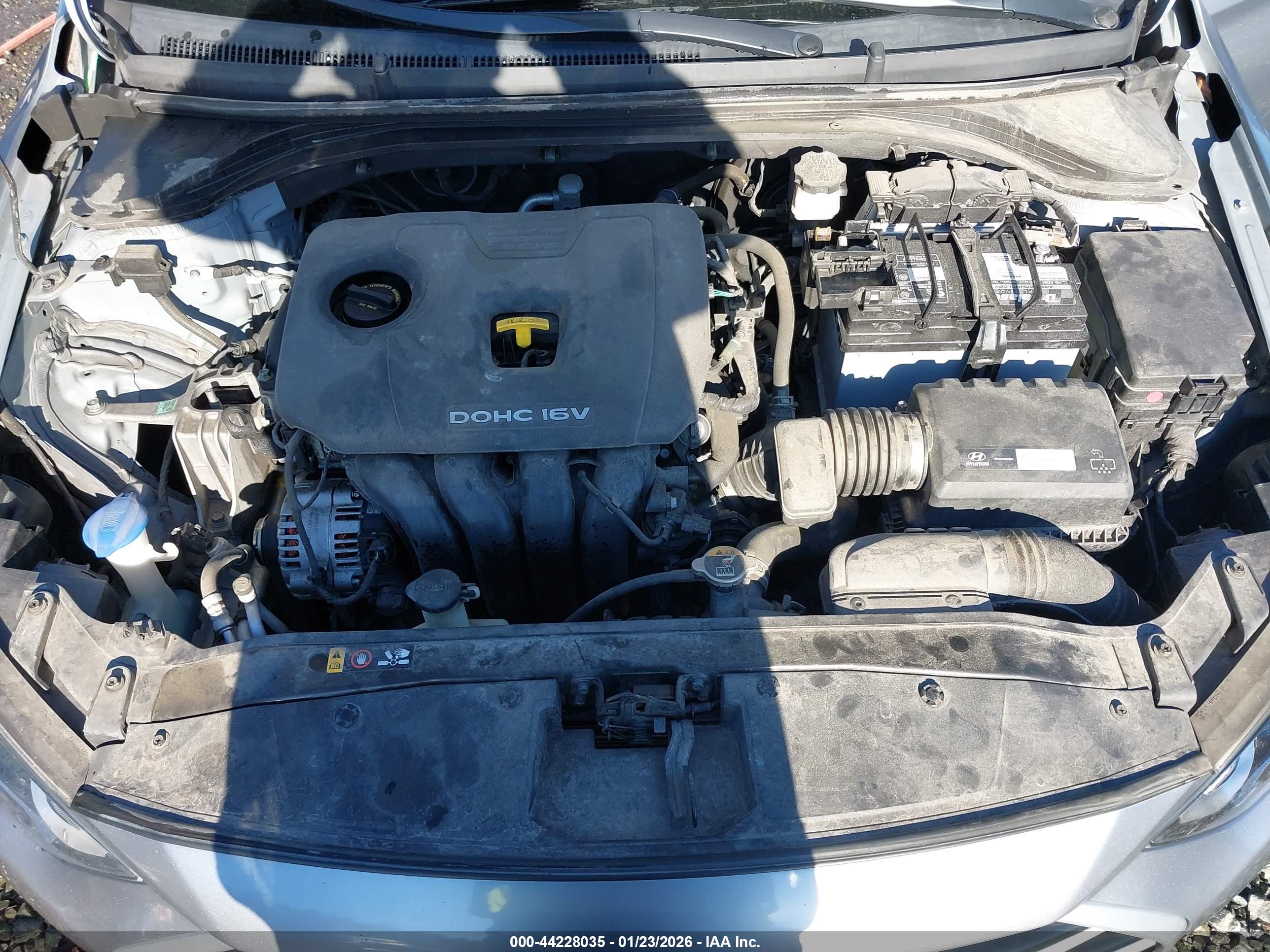 HYUNDAI ELANTRA image 10
