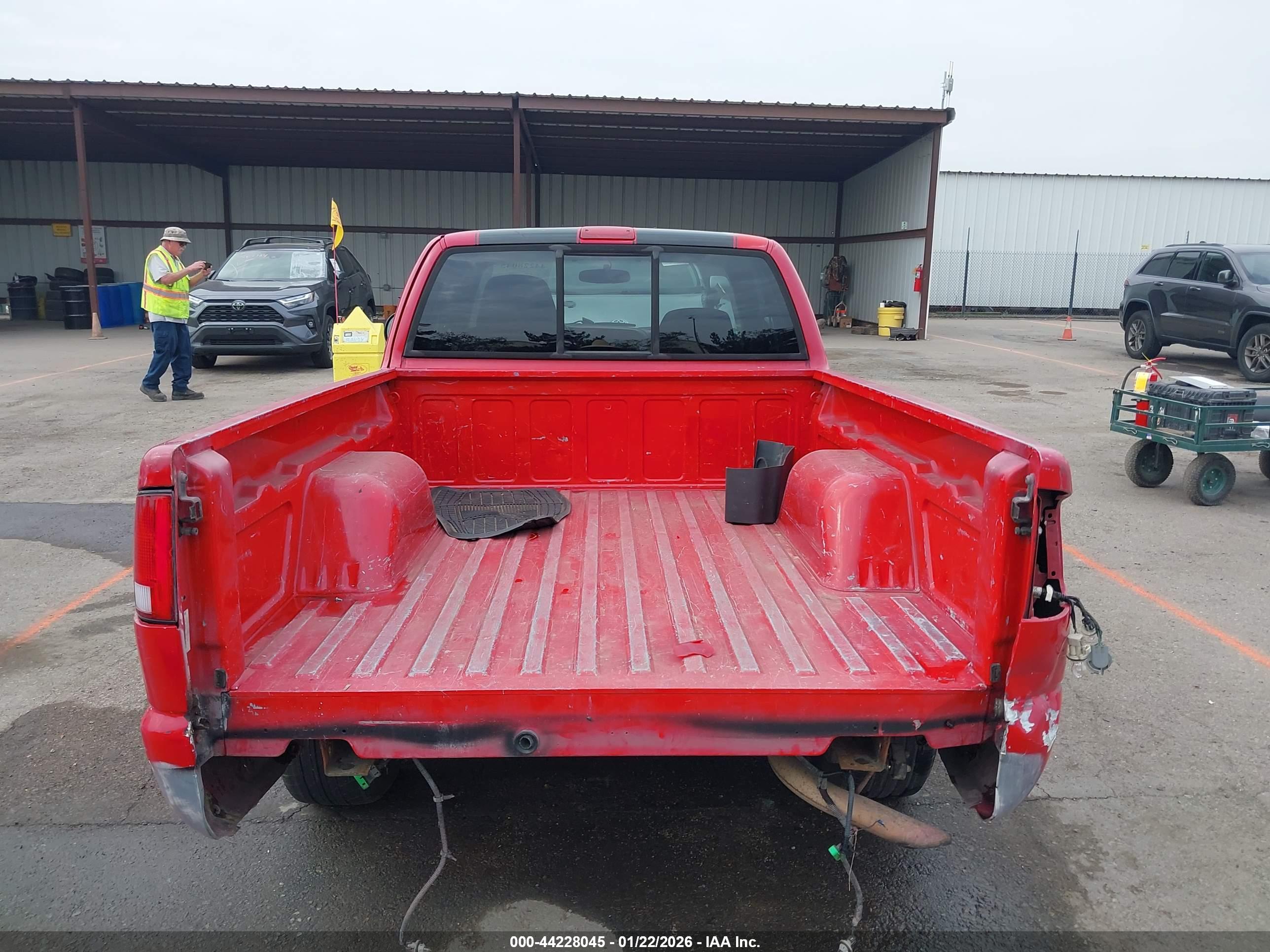 CHEVROLET S-10 image 6