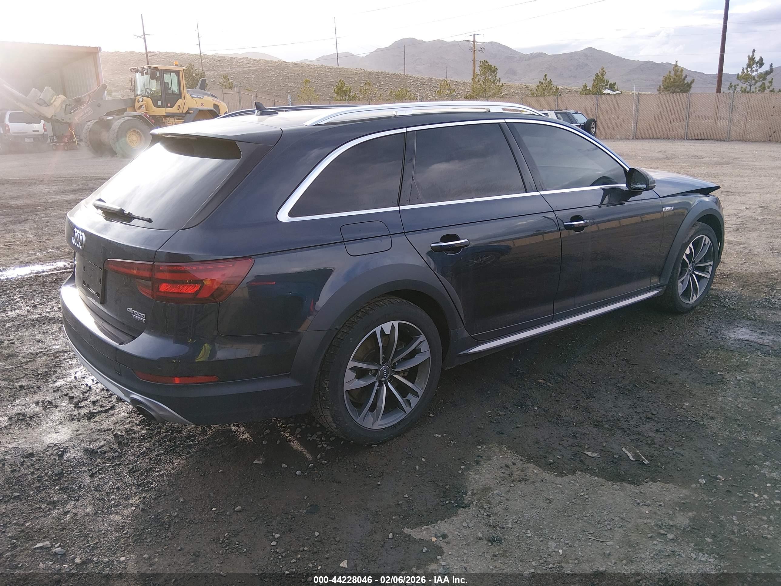 AUDI A4 image 4