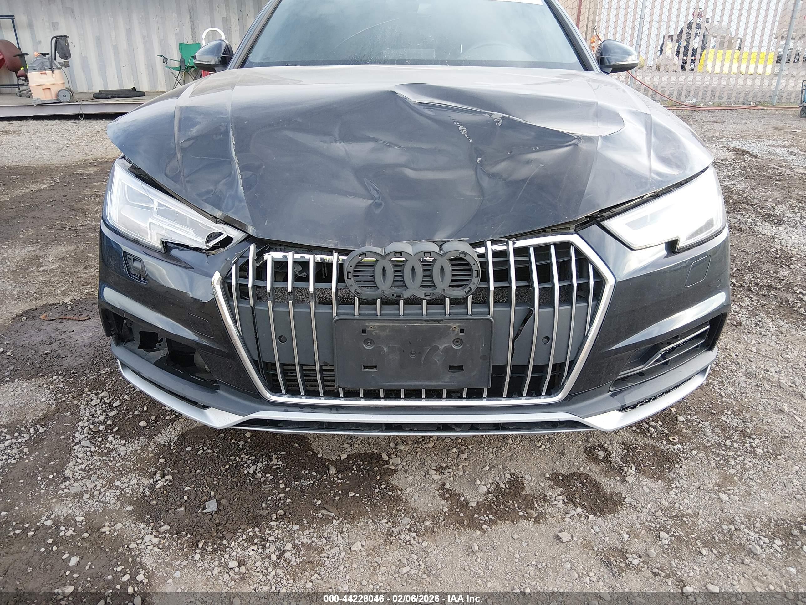 AUDI A4 image 6