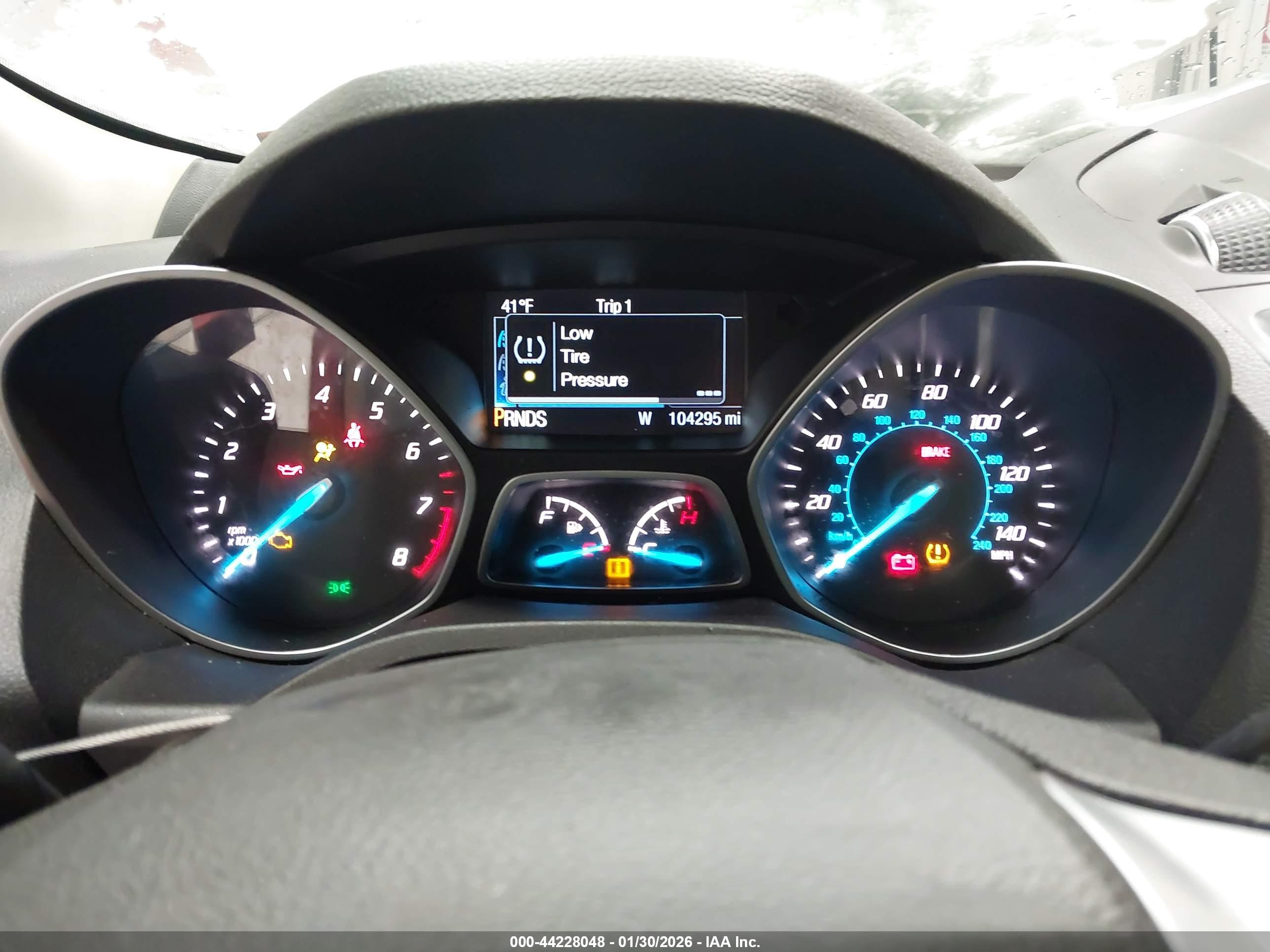 FORD ESCAPE image 7