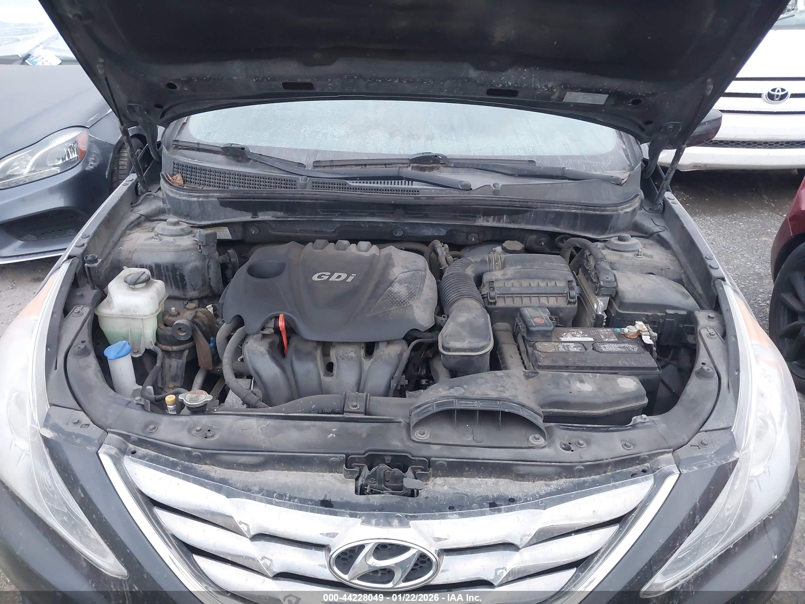 HYUNDAI SONATA image 10