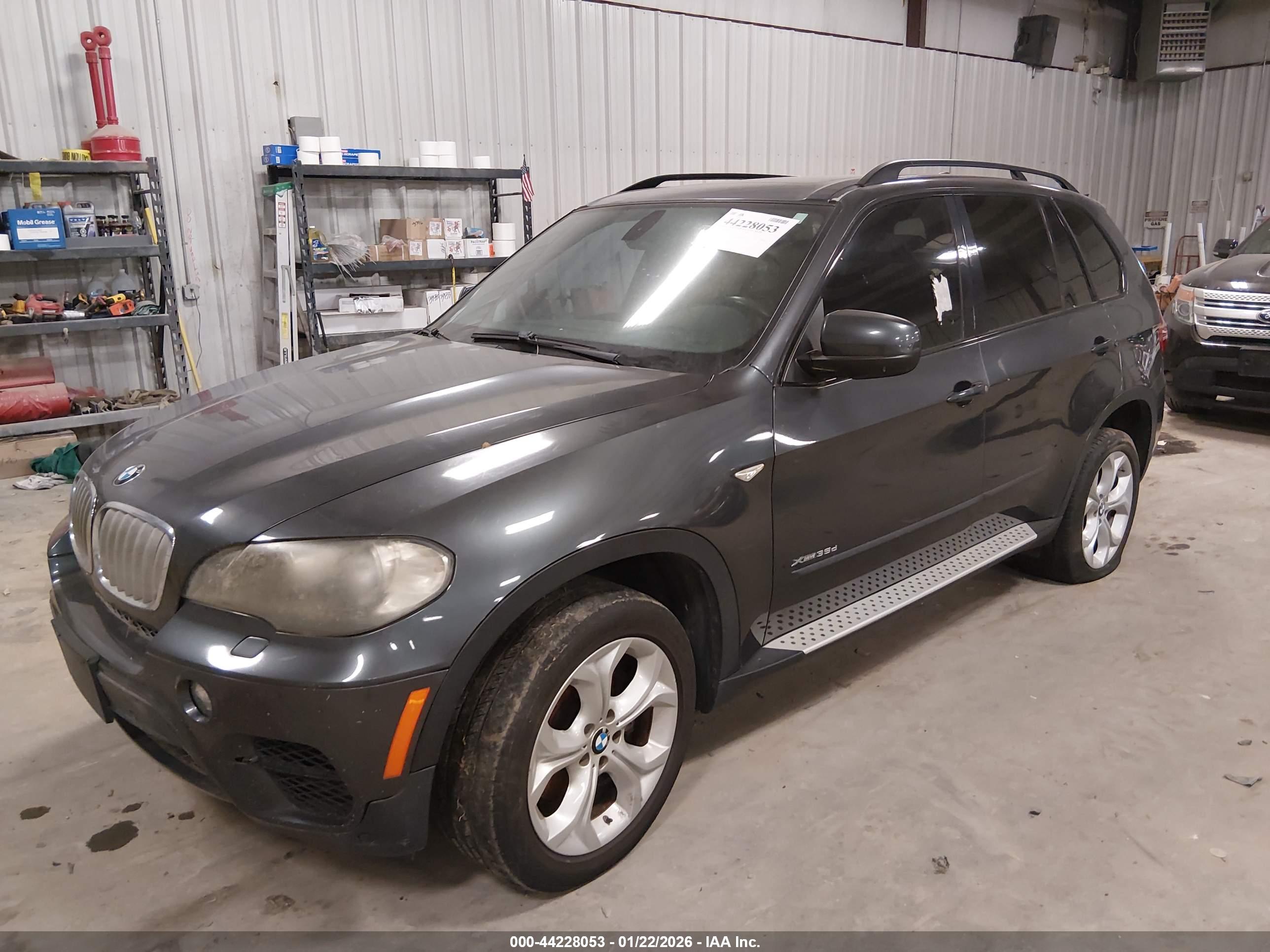BMW X5 image 2