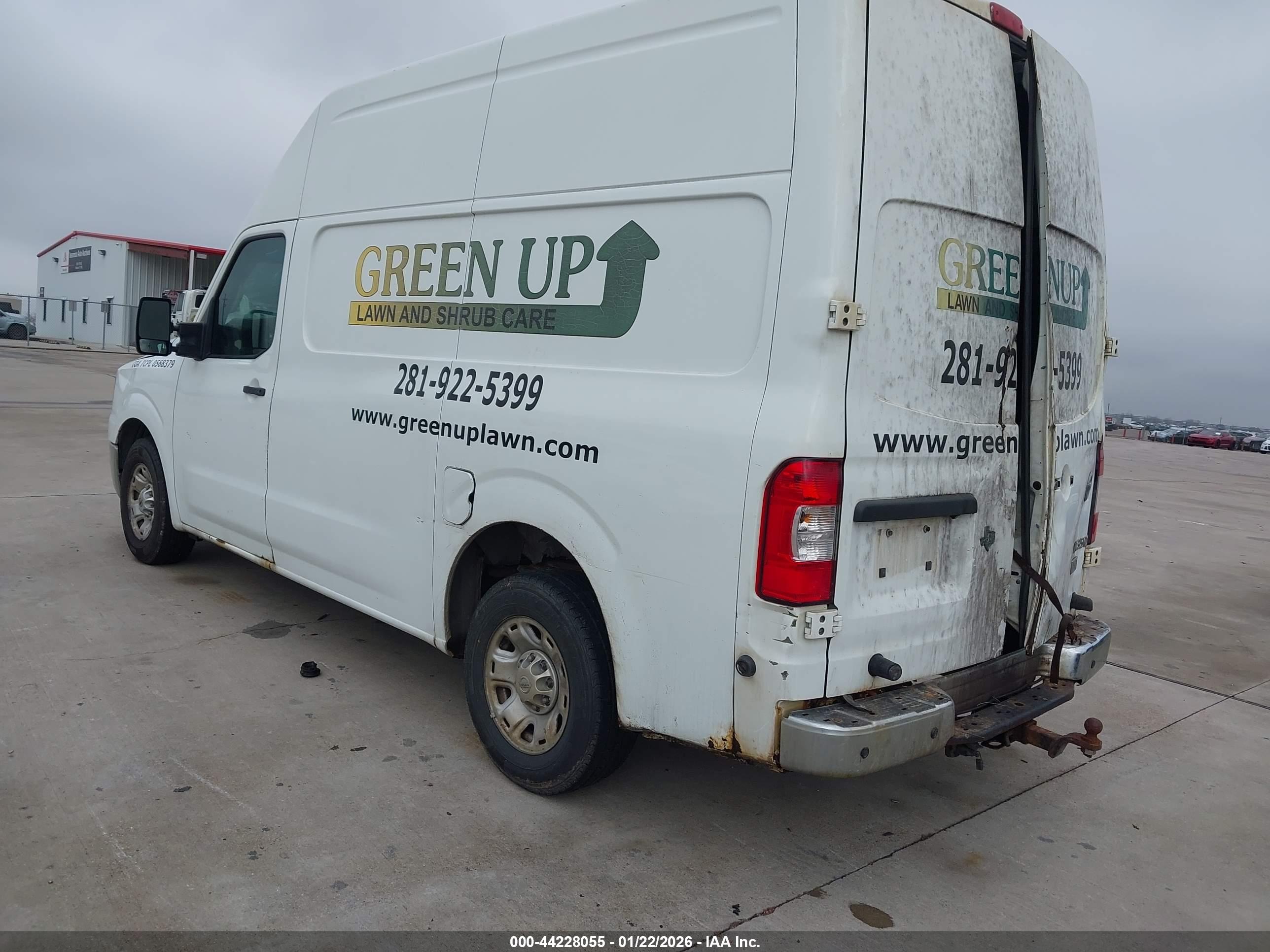 NISSAN NV image 3