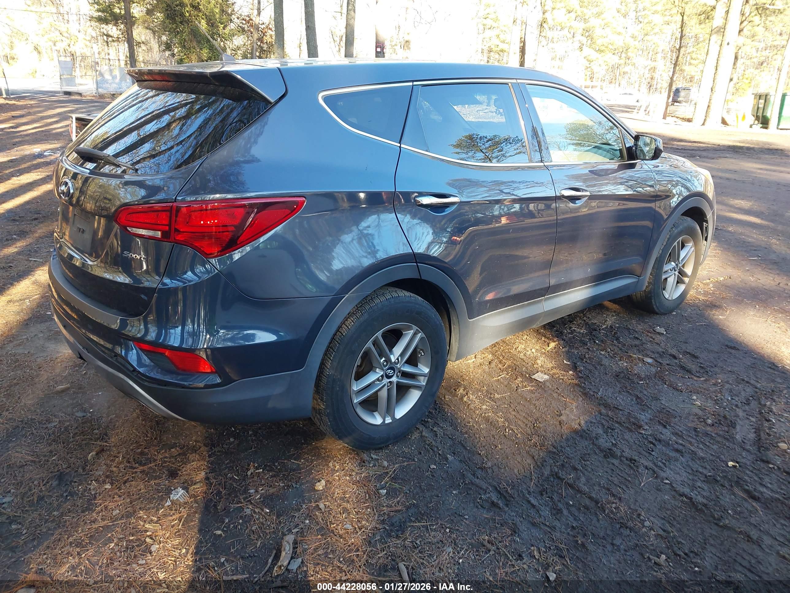 HYUNDAI SANTA image 4