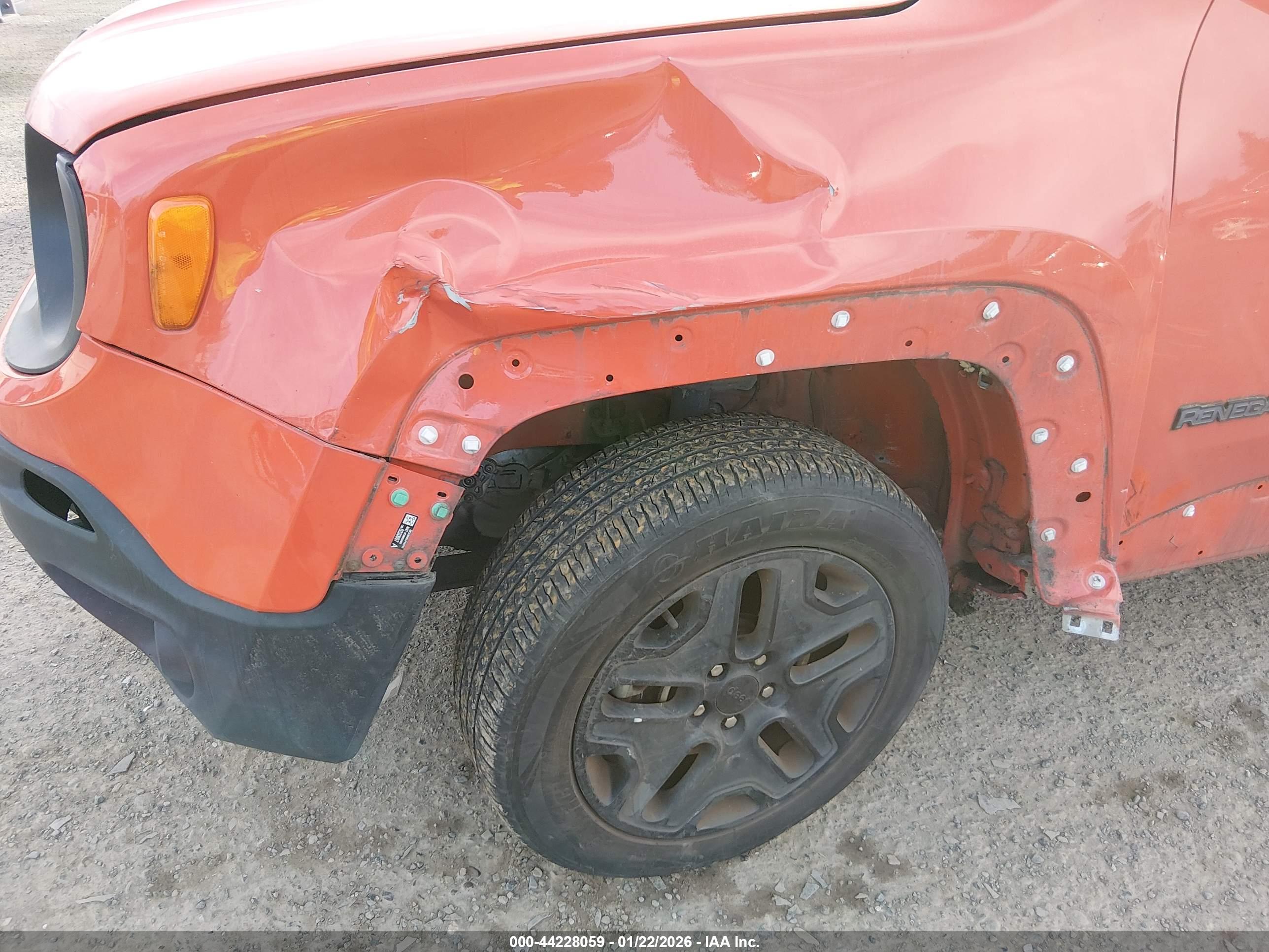 JEEP RENEGADE image 6