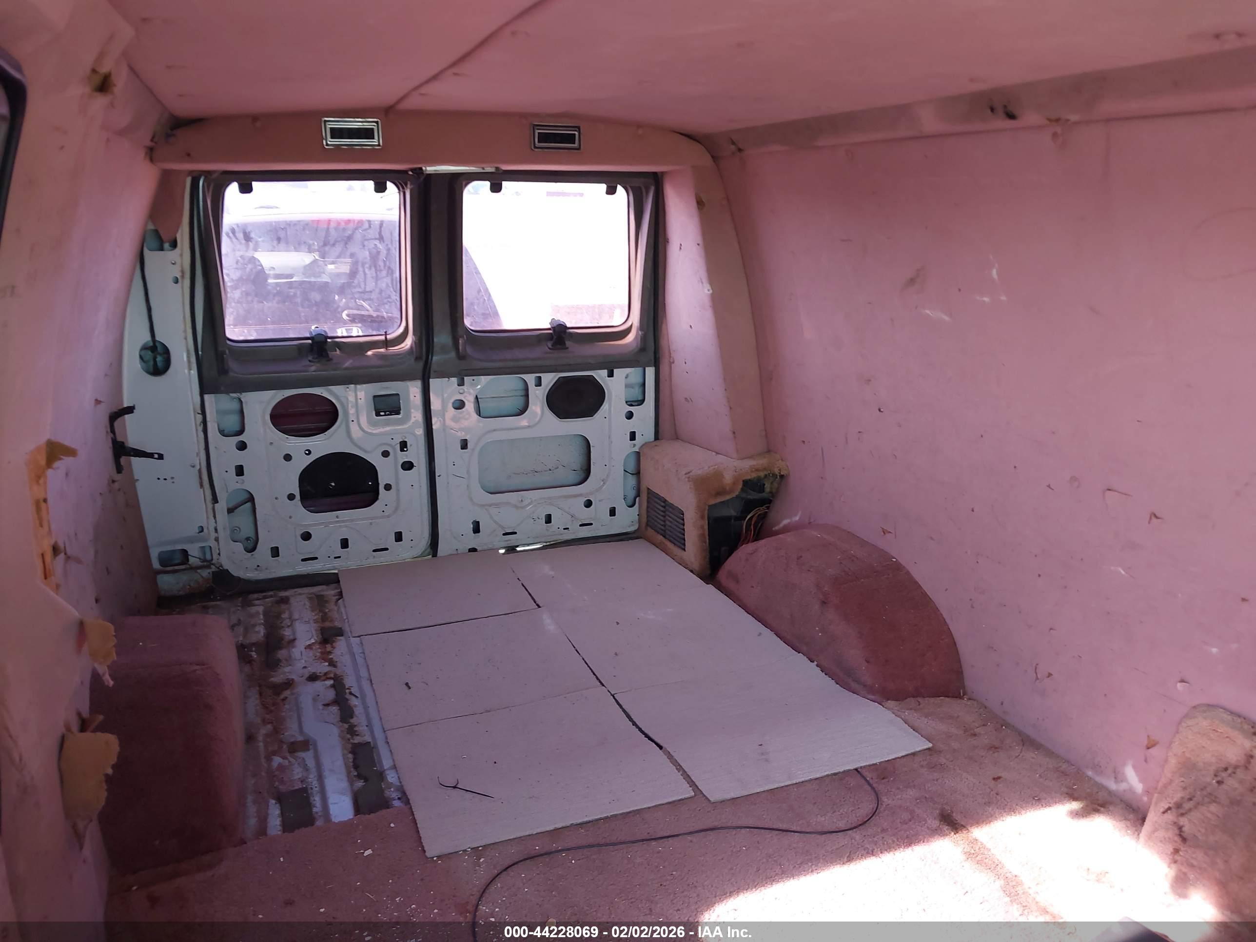 FORD ECONOLINE image 8