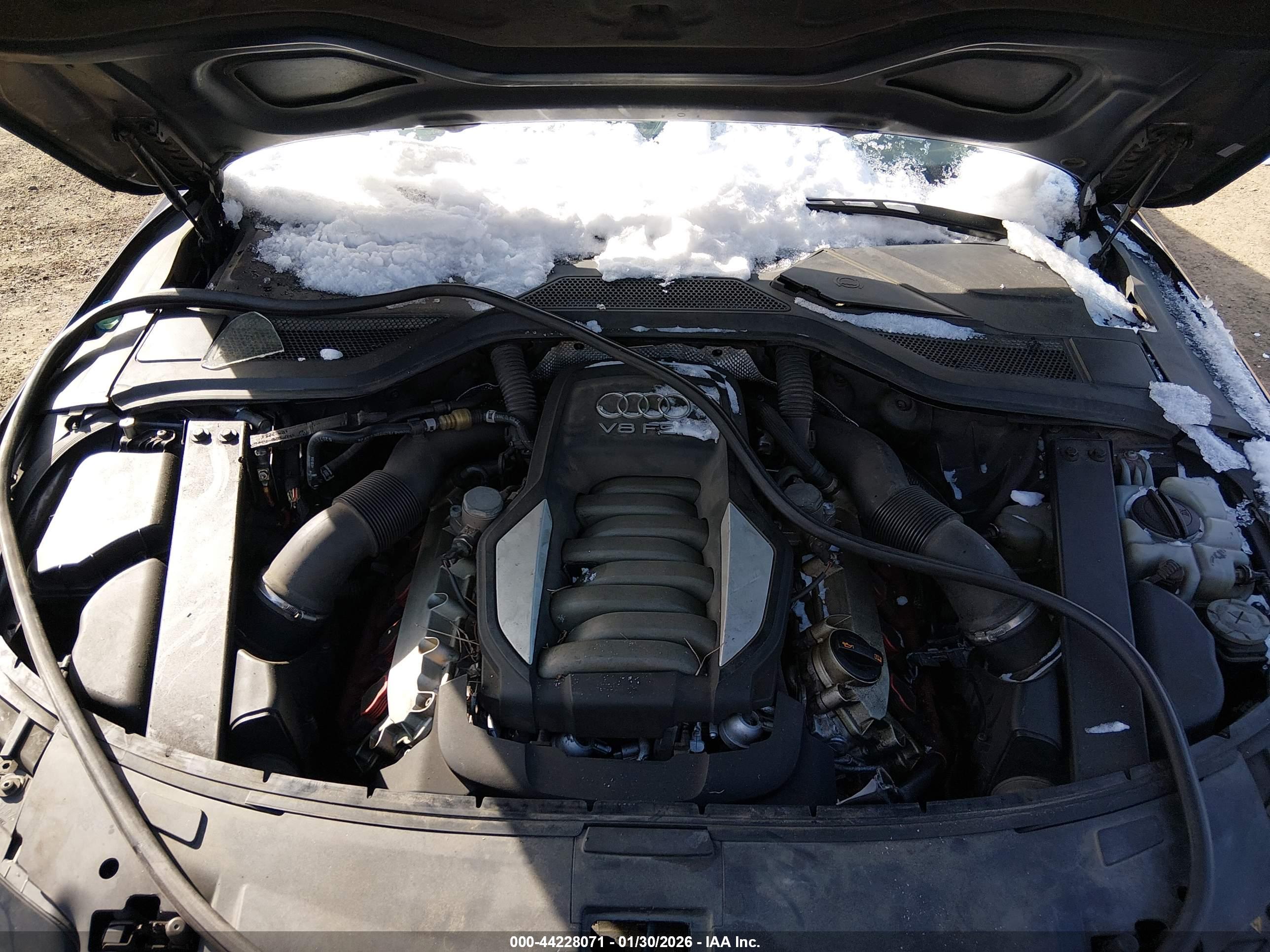 AUDI A8 image 10
