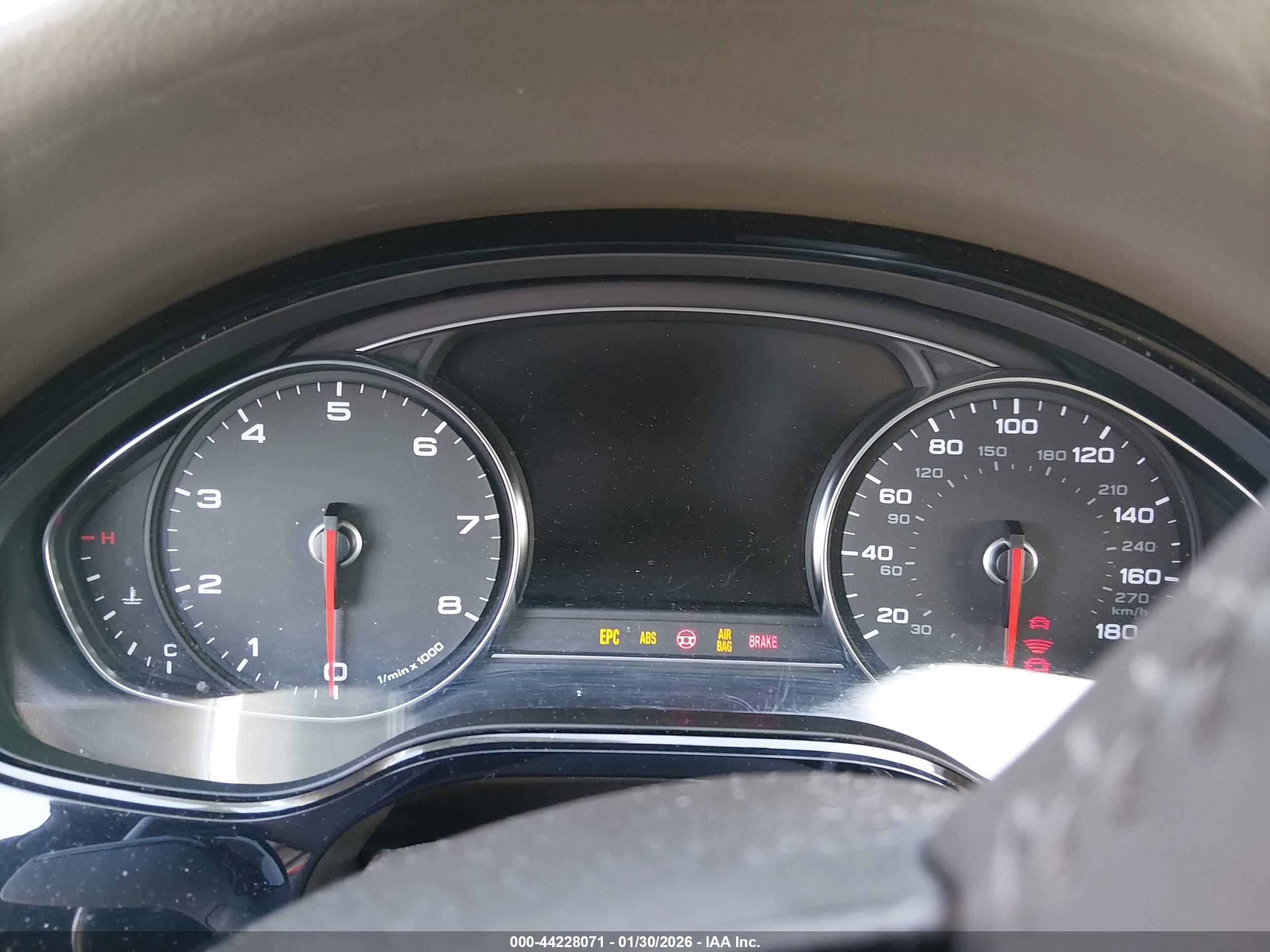 AUDI A8 image 7