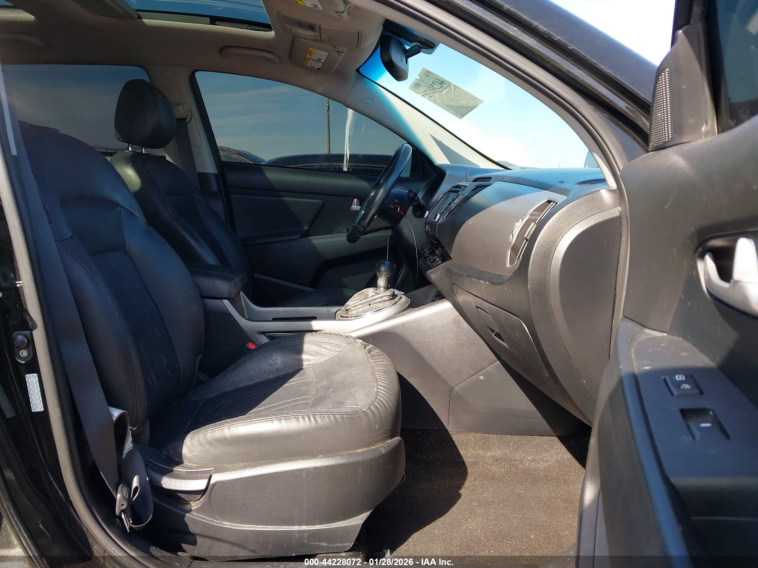 KIA SPORTAGE image 5