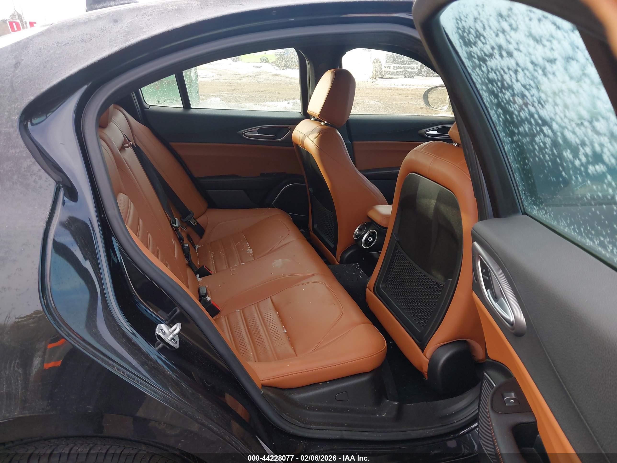 ALFA ROMEO image 8