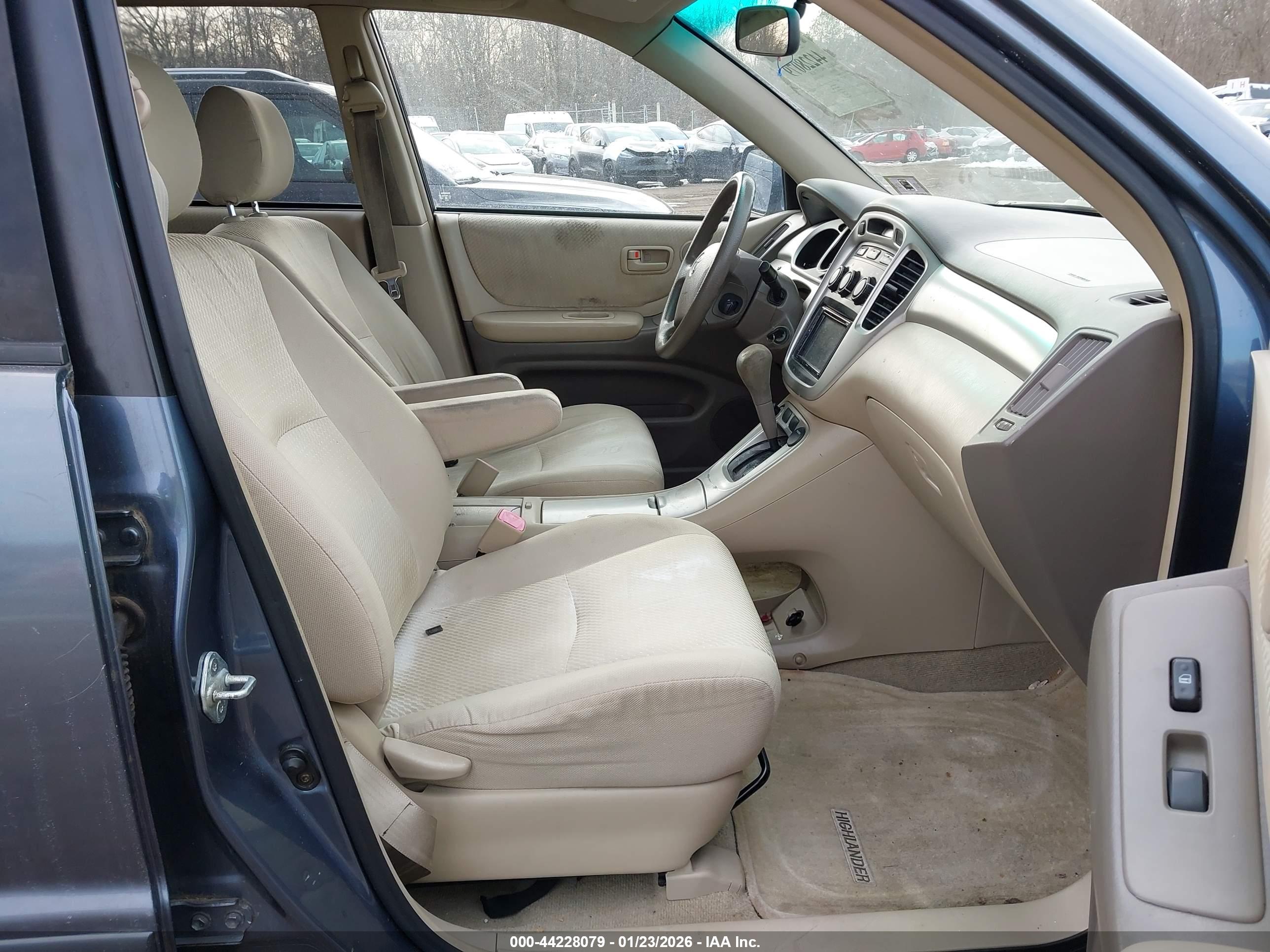 TOYOTA HIGHLANDER image 5