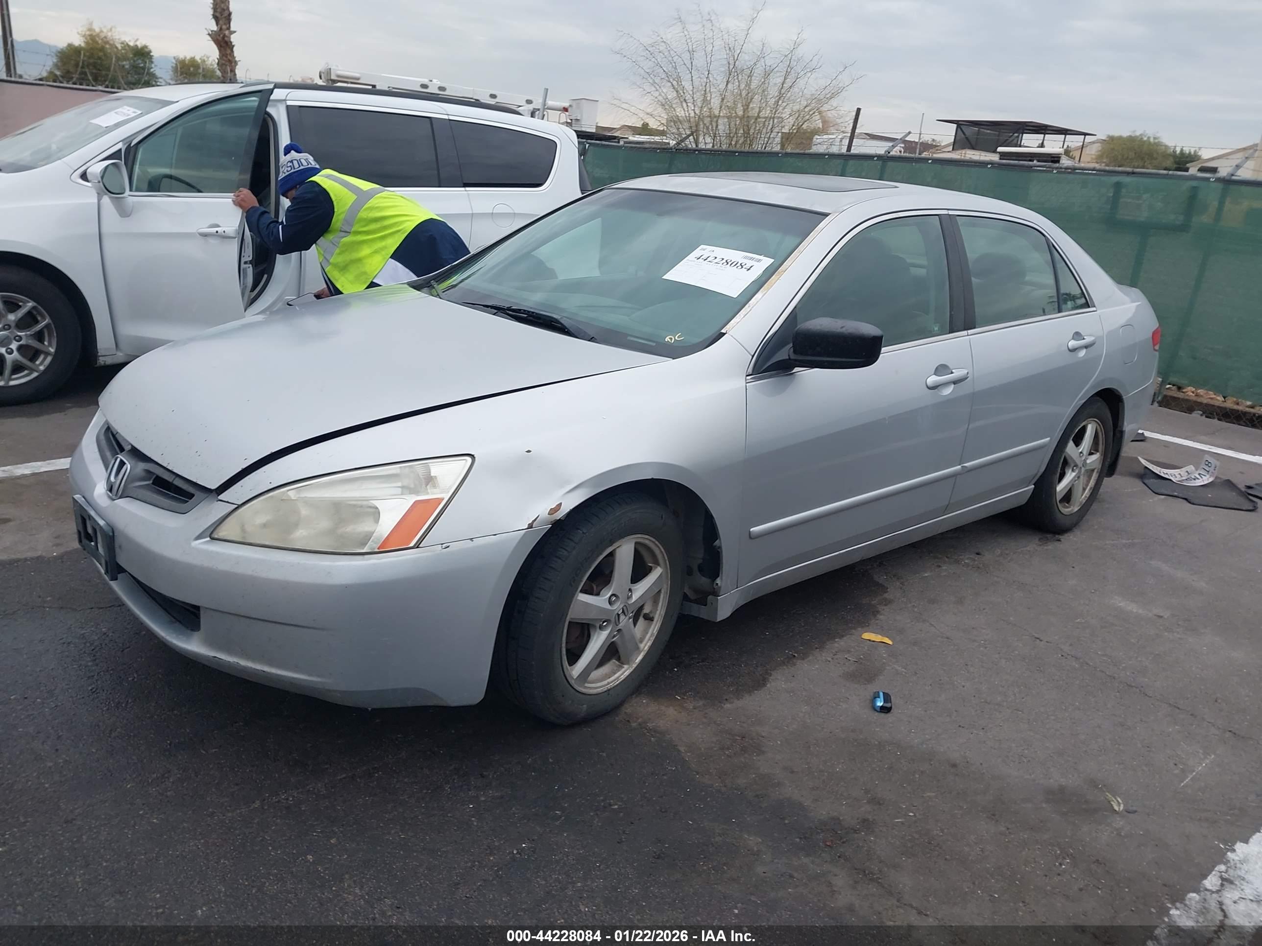 HONDA ACCORD image 2