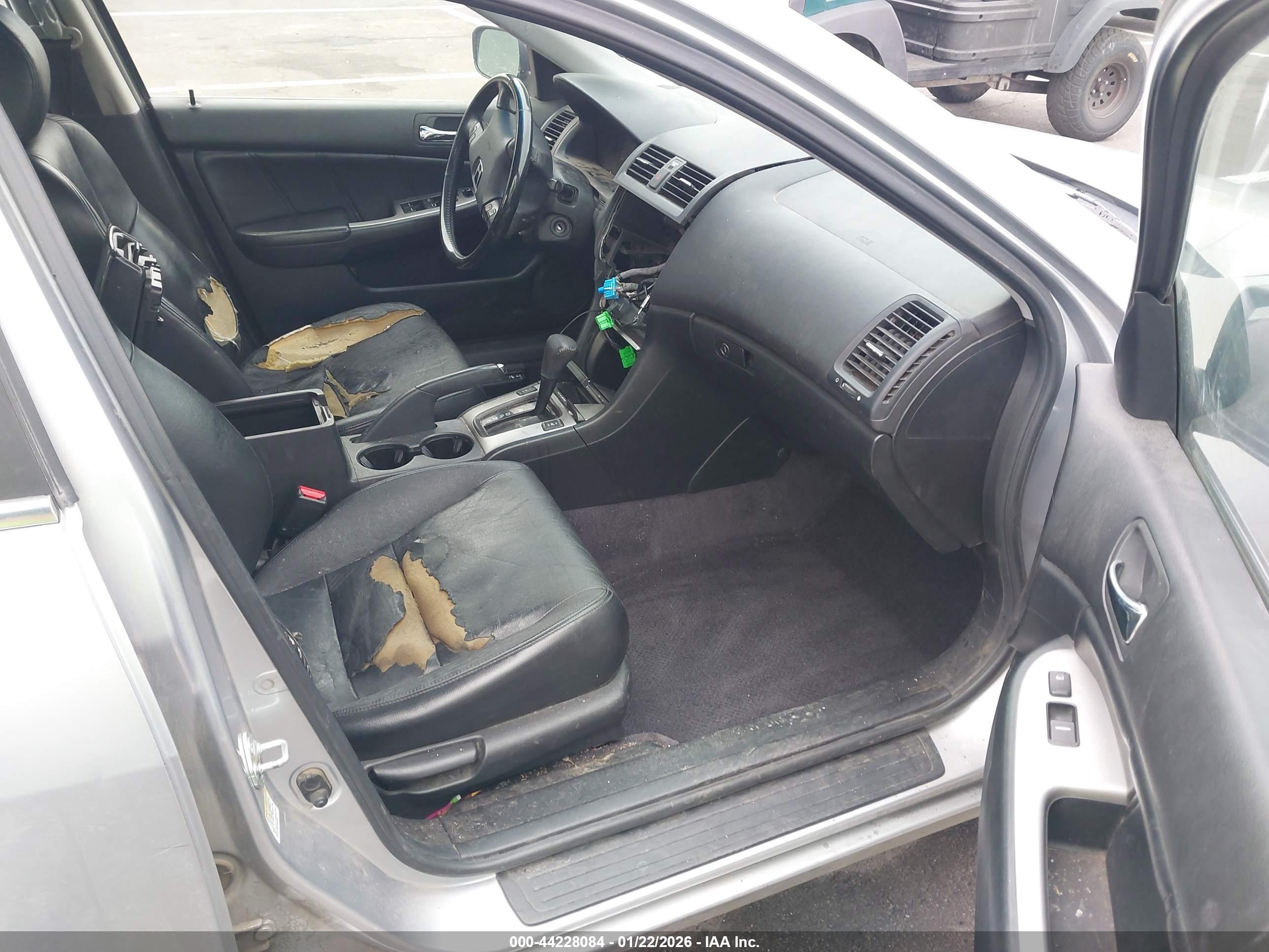 HONDA ACCORD image 5