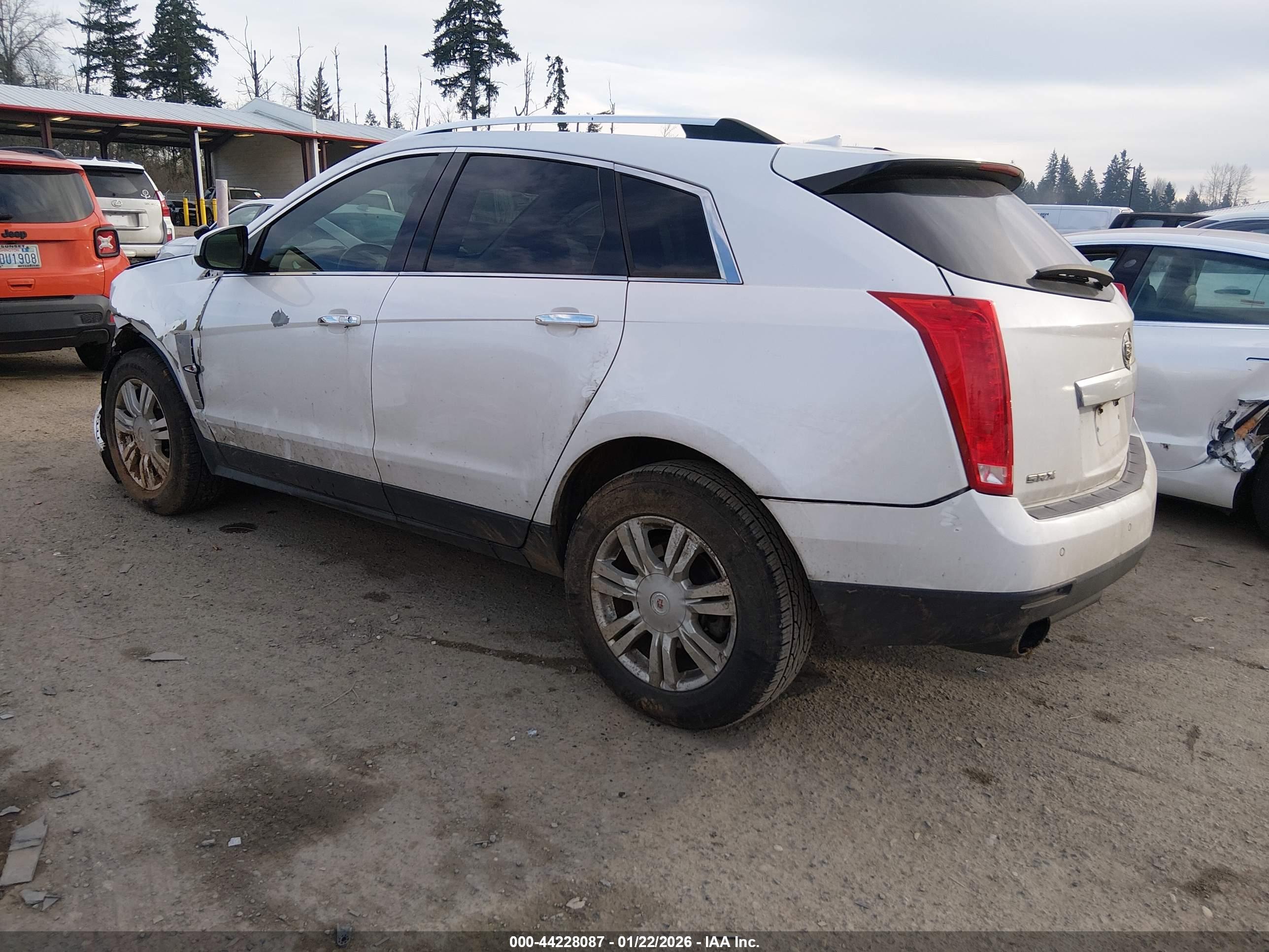 CADILLAC SRX image 3