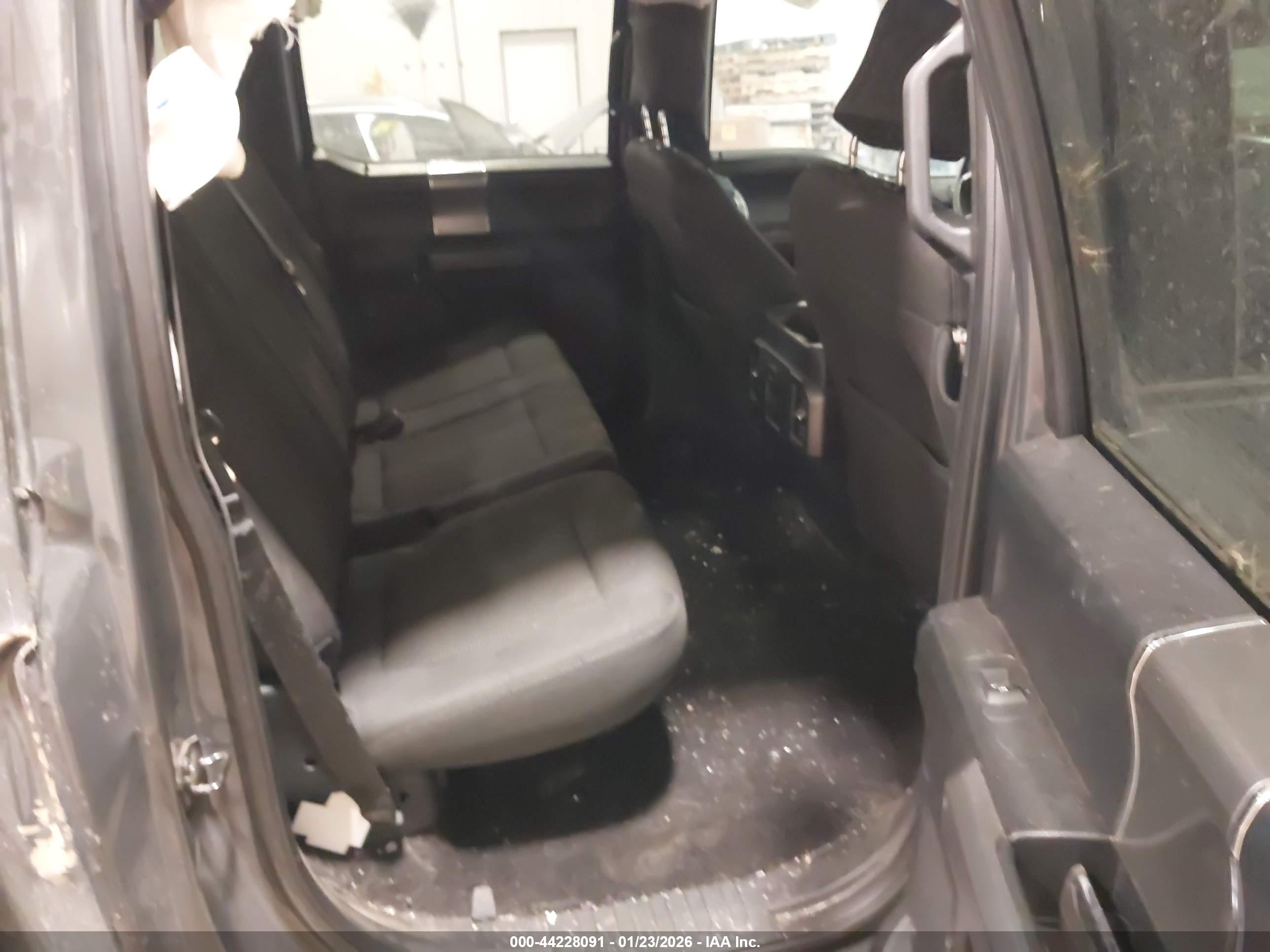 FORD F-150 image 8