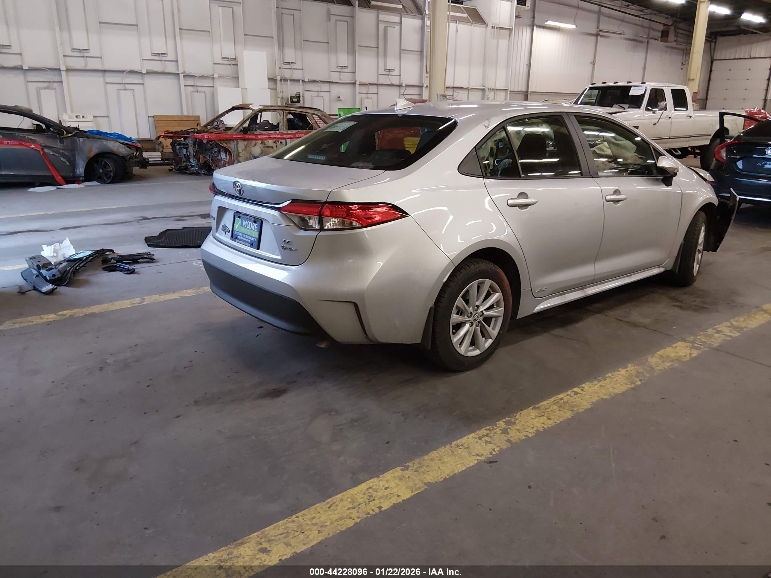 TOYOTA COROLLA image 4
