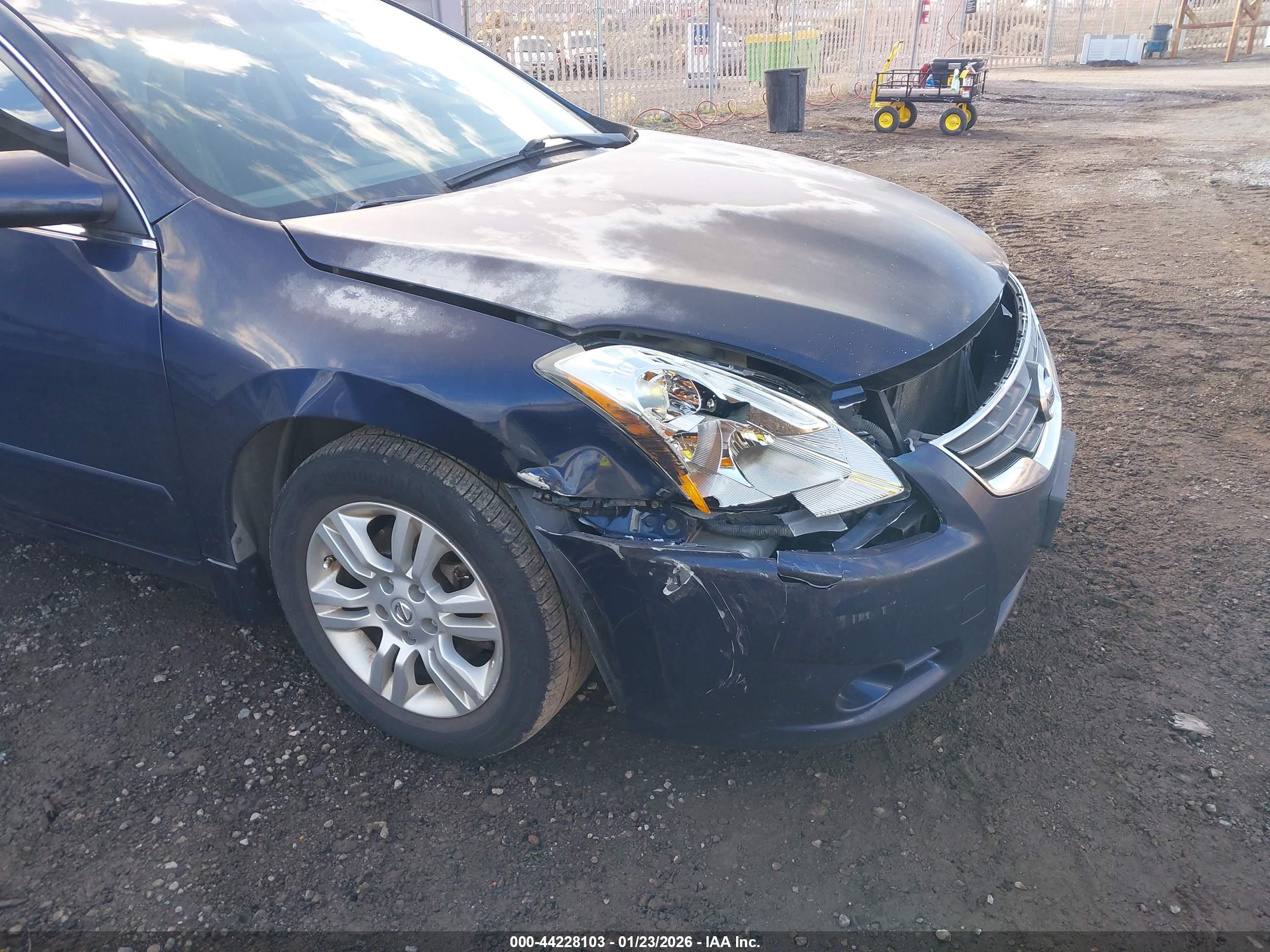 NISSAN ALTIMA image 6