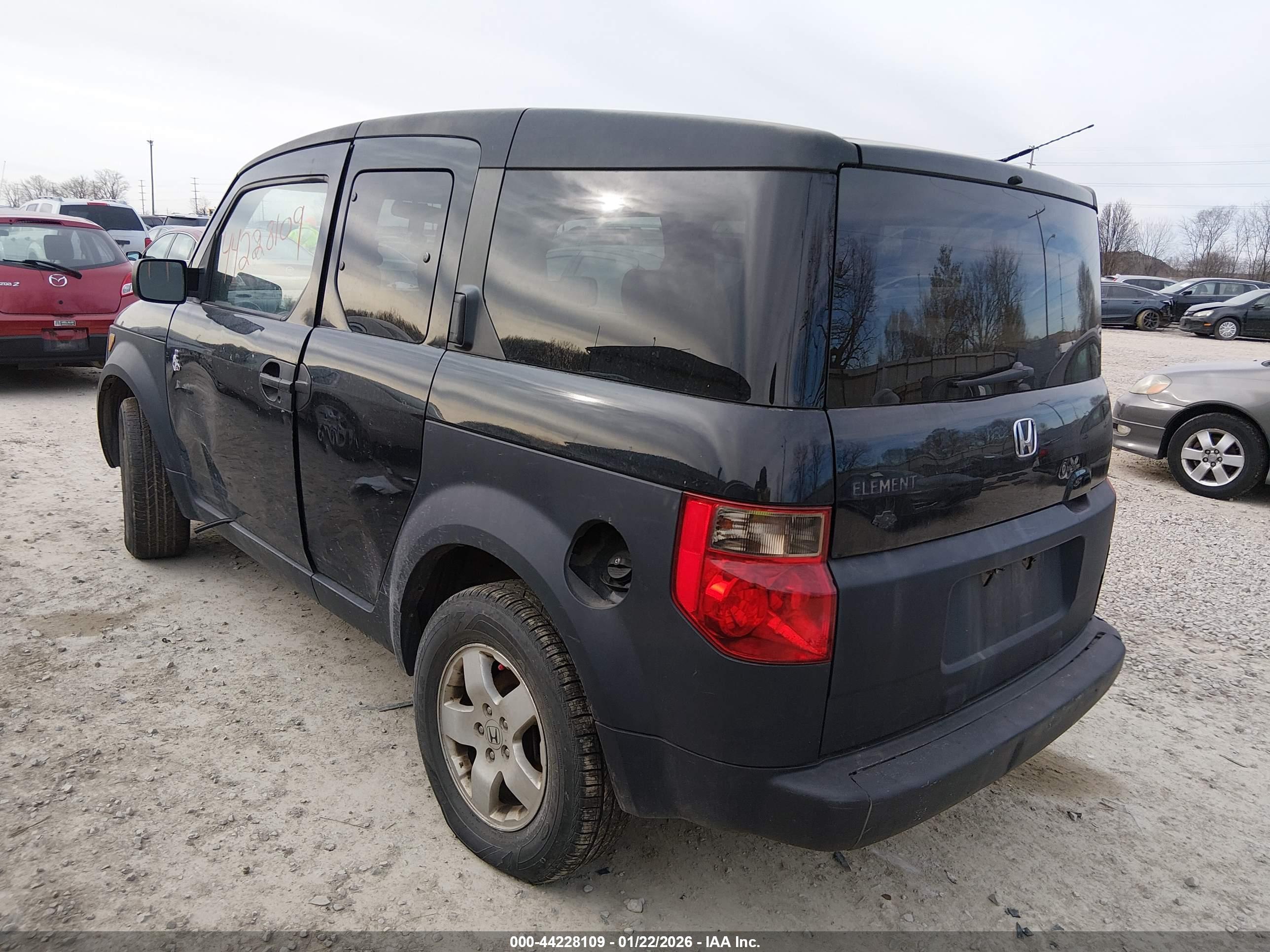 HONDA ELEMENT image 3