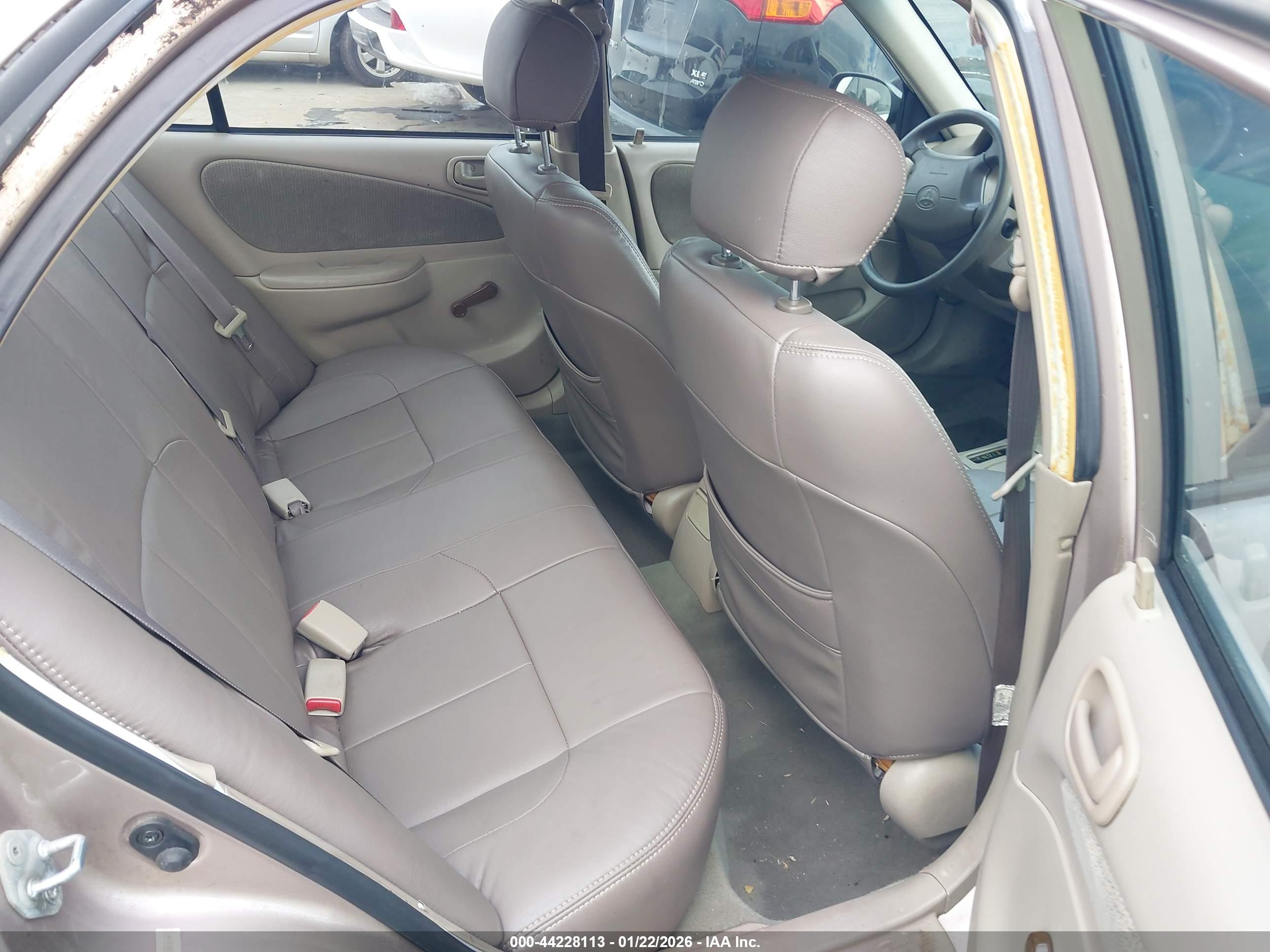 TOYOTA COROLLA image 8