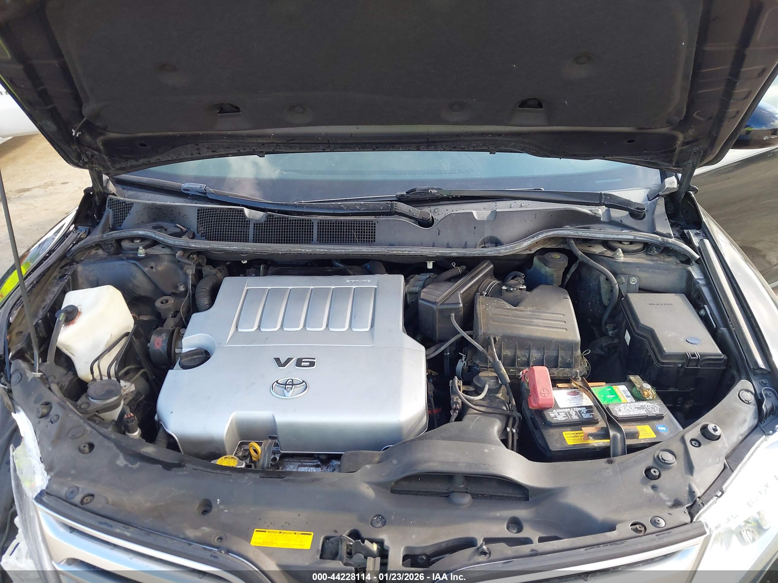 TOYOTA VENZA image 10