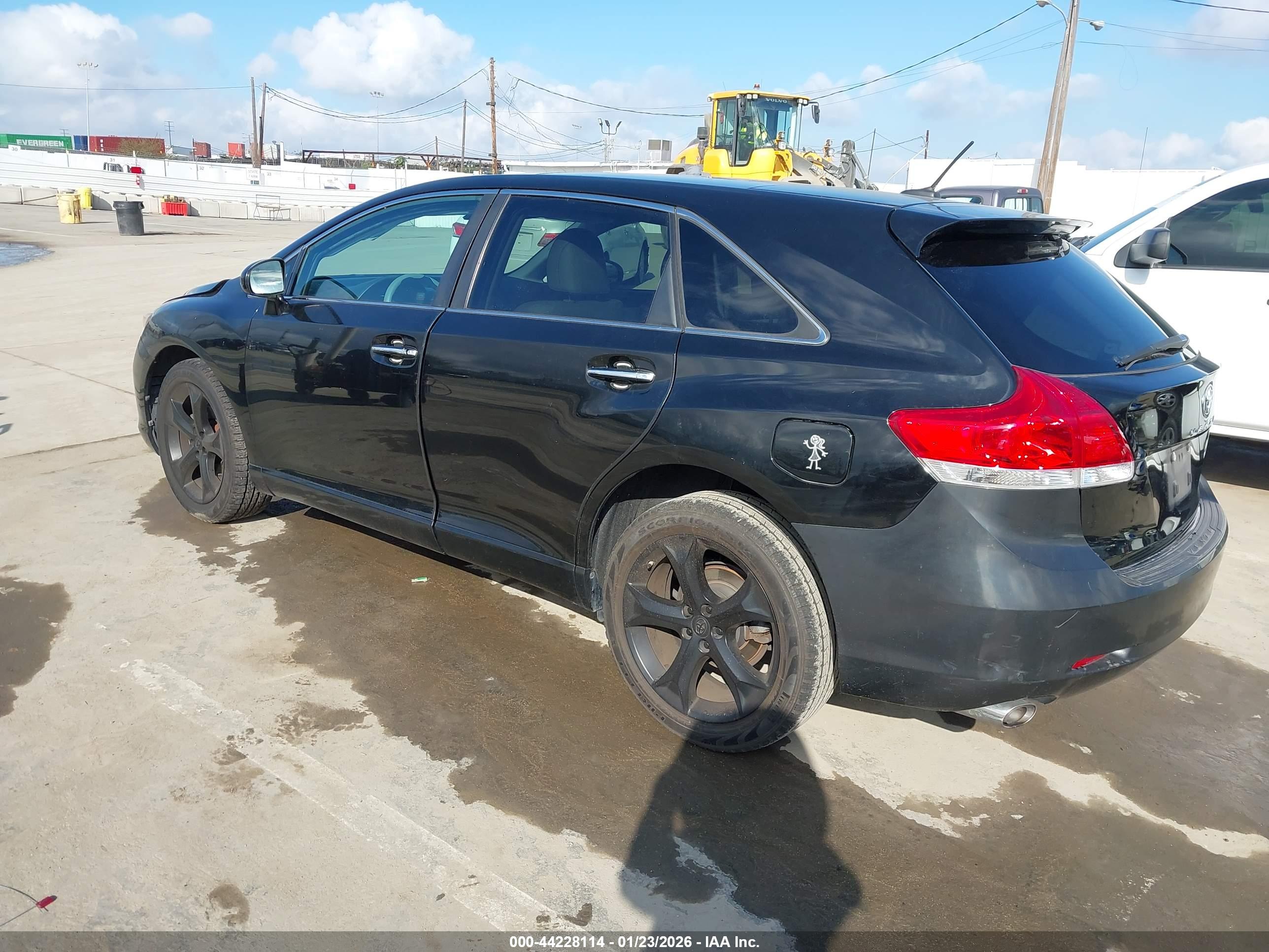 TOYOTA VENZA image 3