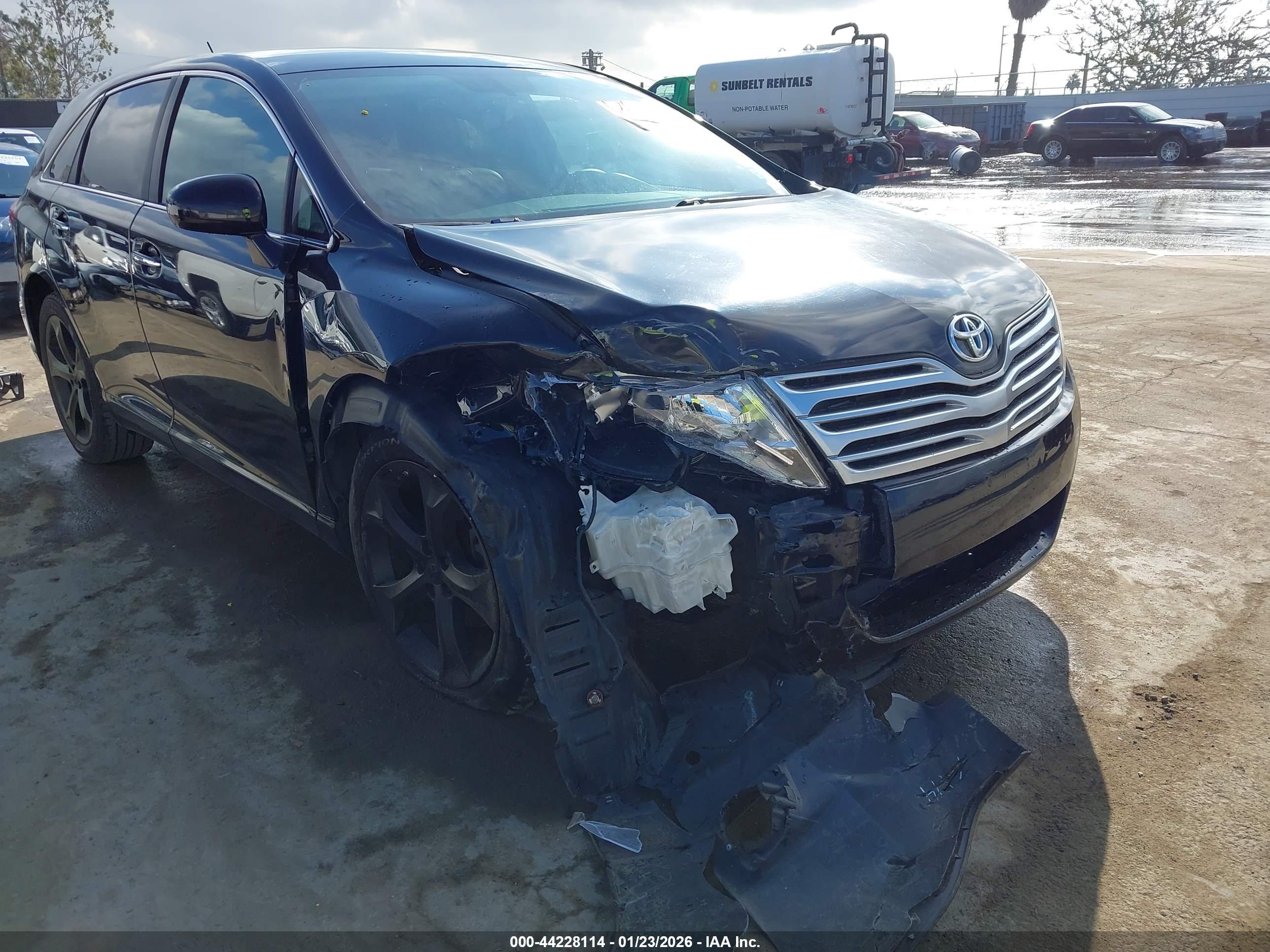 TOYOTA VENZA image 6