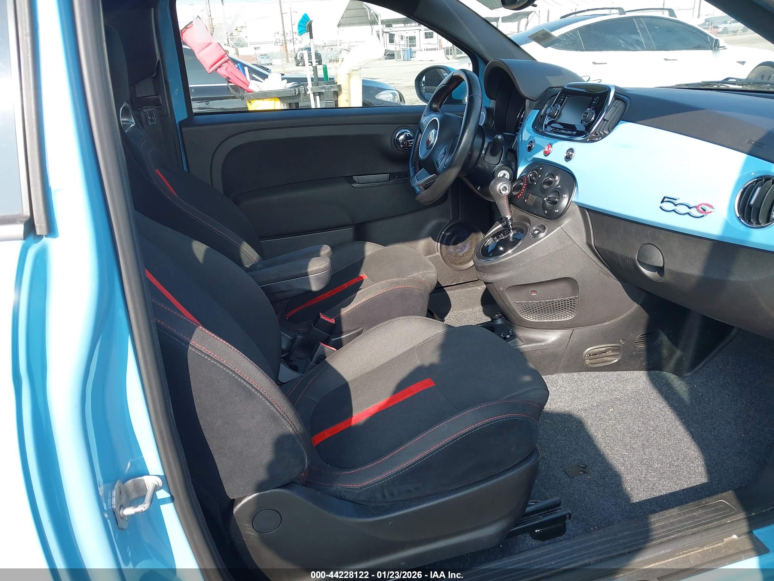 FIAT 500C image 5